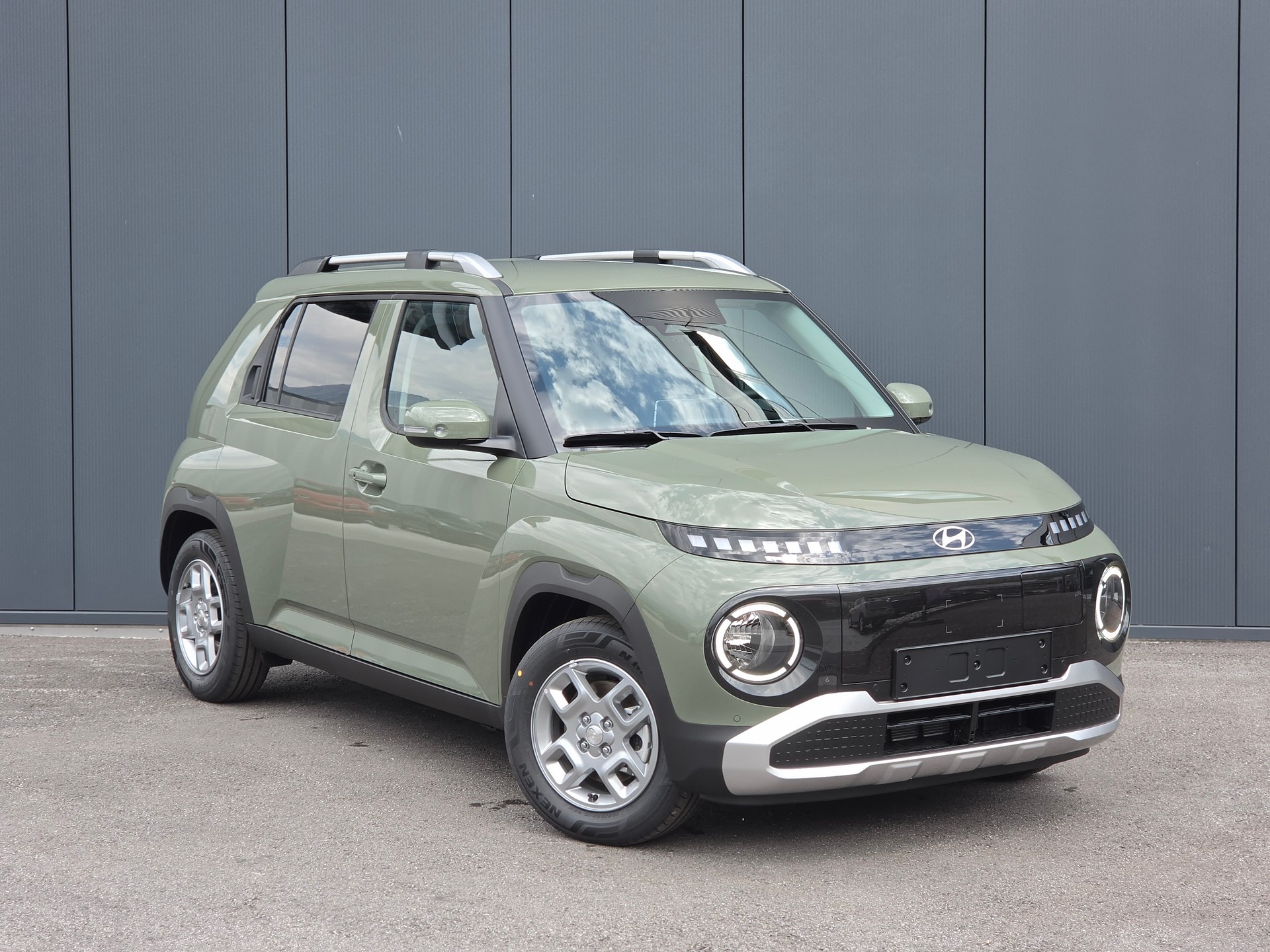 HYUNDAI Inster 49kWh Amplia