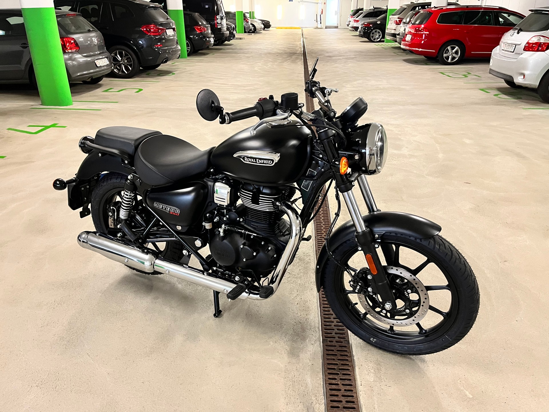ROYAL ENFIELD Meteor Stellar-image-2
