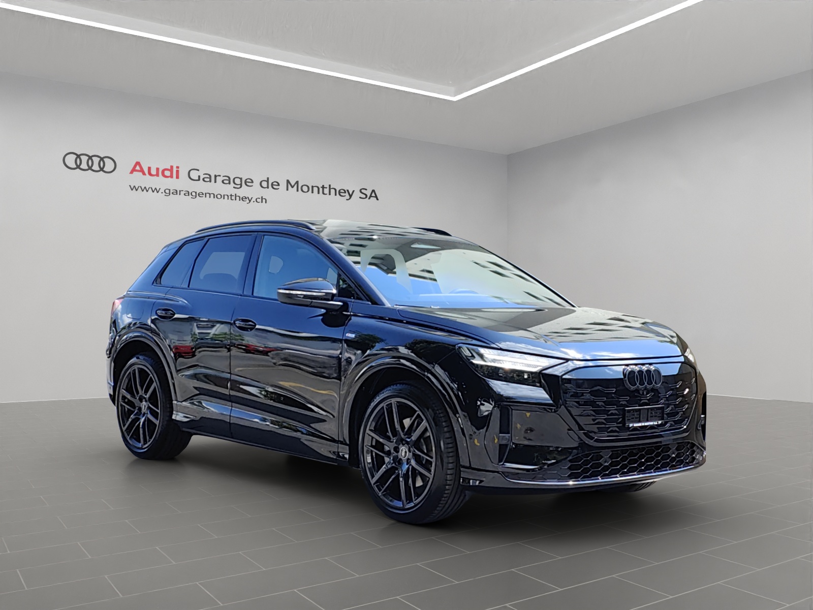 AUDI Q4 e-tron SUV quattro performance Attraction-image-5