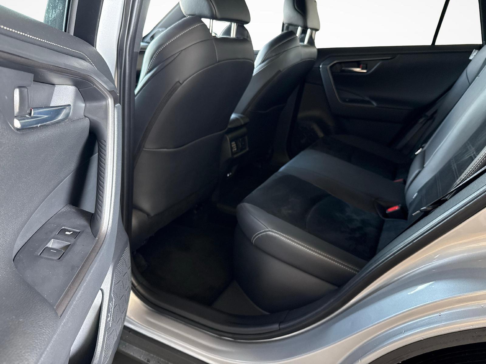 TOYOTA RAV4 2.5 Plug-In-Hybrid GR Sport-image-10