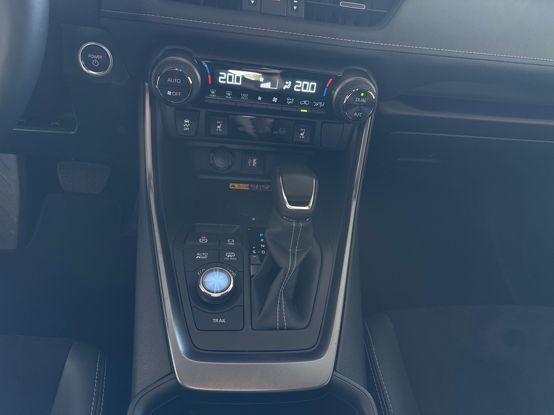 TOYOTA RAV4 2.5 Plug-In-Hybrid GR Sport-image-14