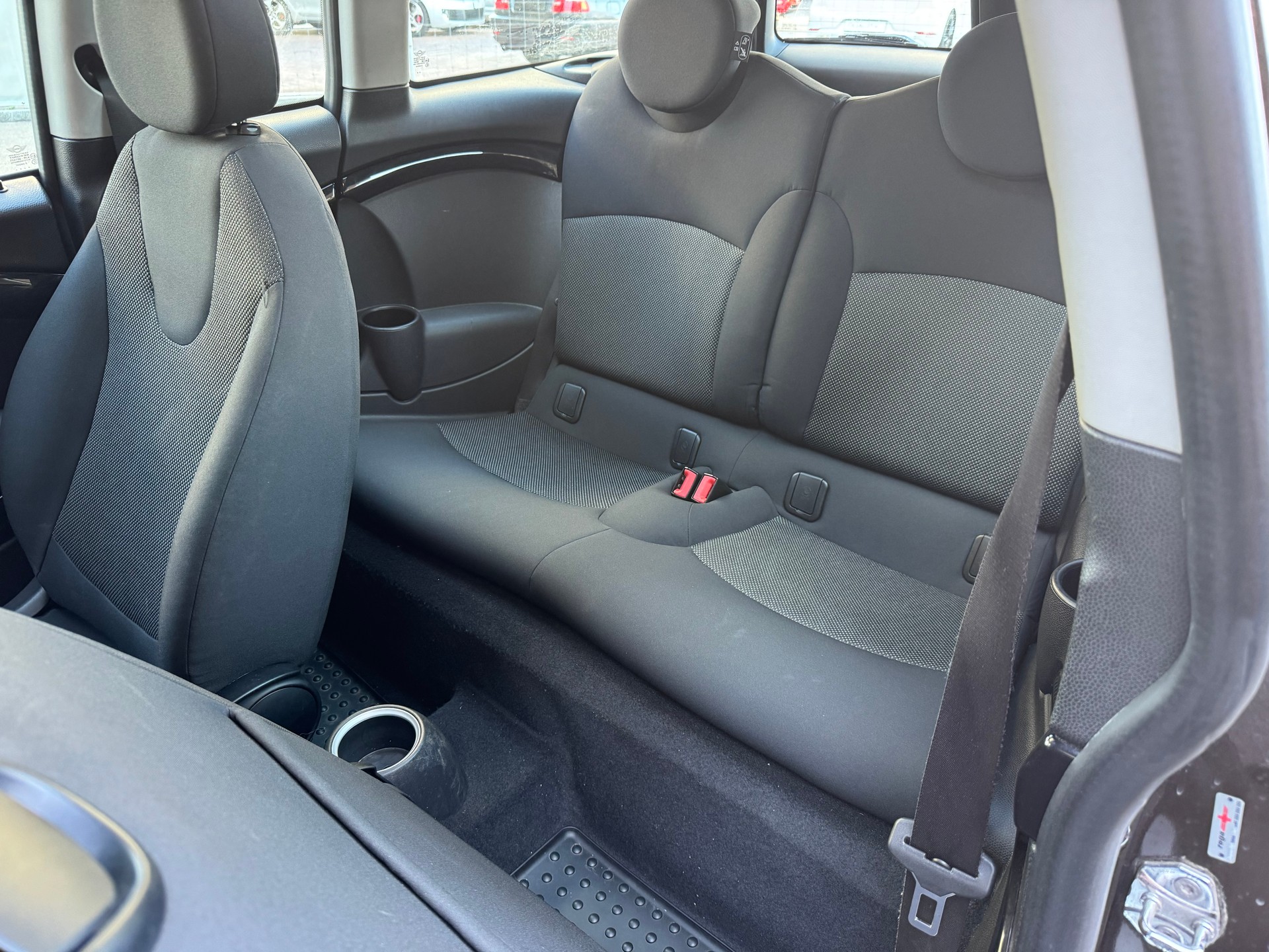 MINI Clubman Cooper-image-5
