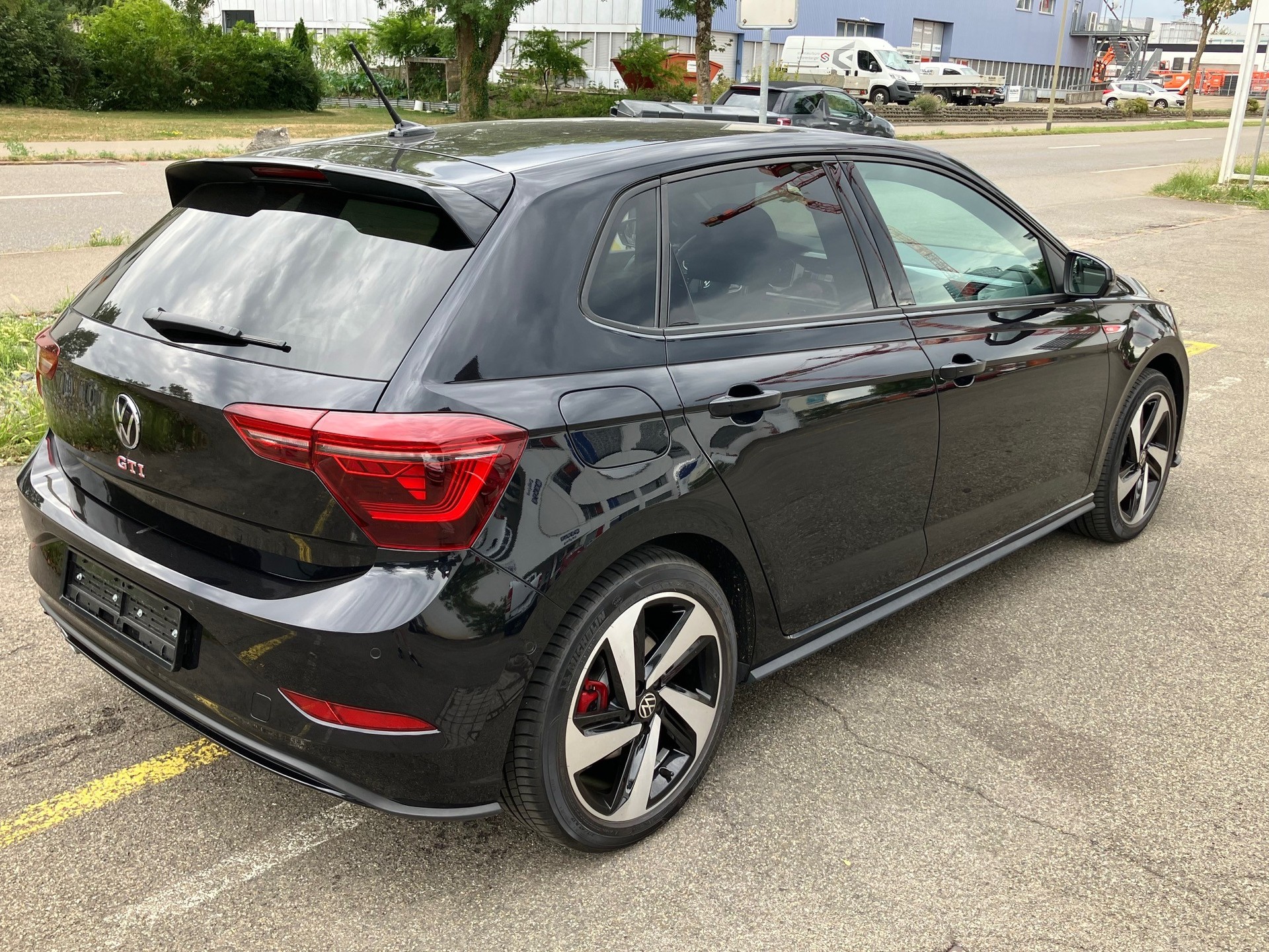 VW Polo 2.0 TSI GTI DSG-image-2