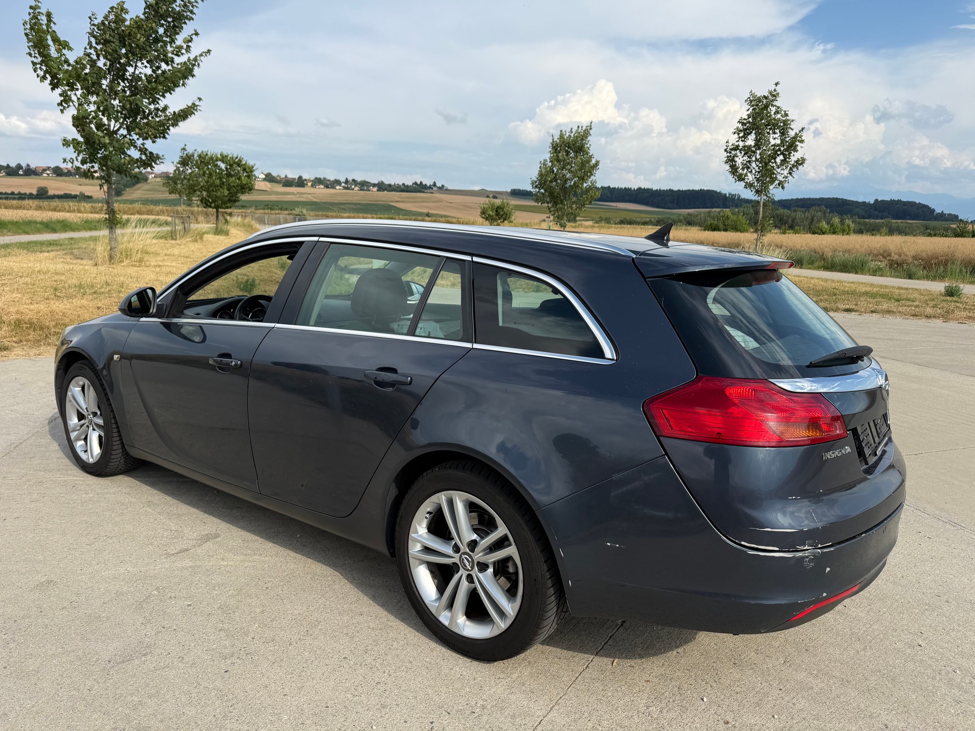 OPEL Insignia 2.0 CDTI Automatic-image-2