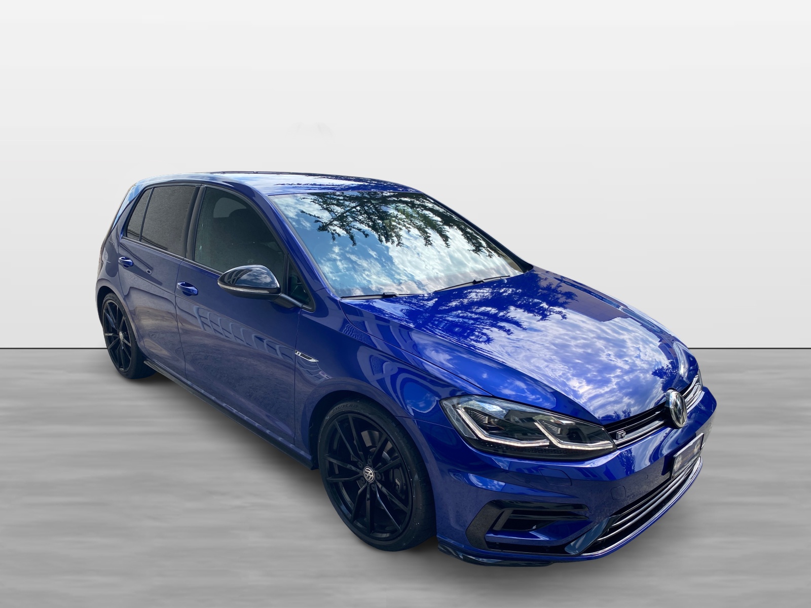 VW Golf 2.0 TSI R 4Motion DSG-showroom-element-3