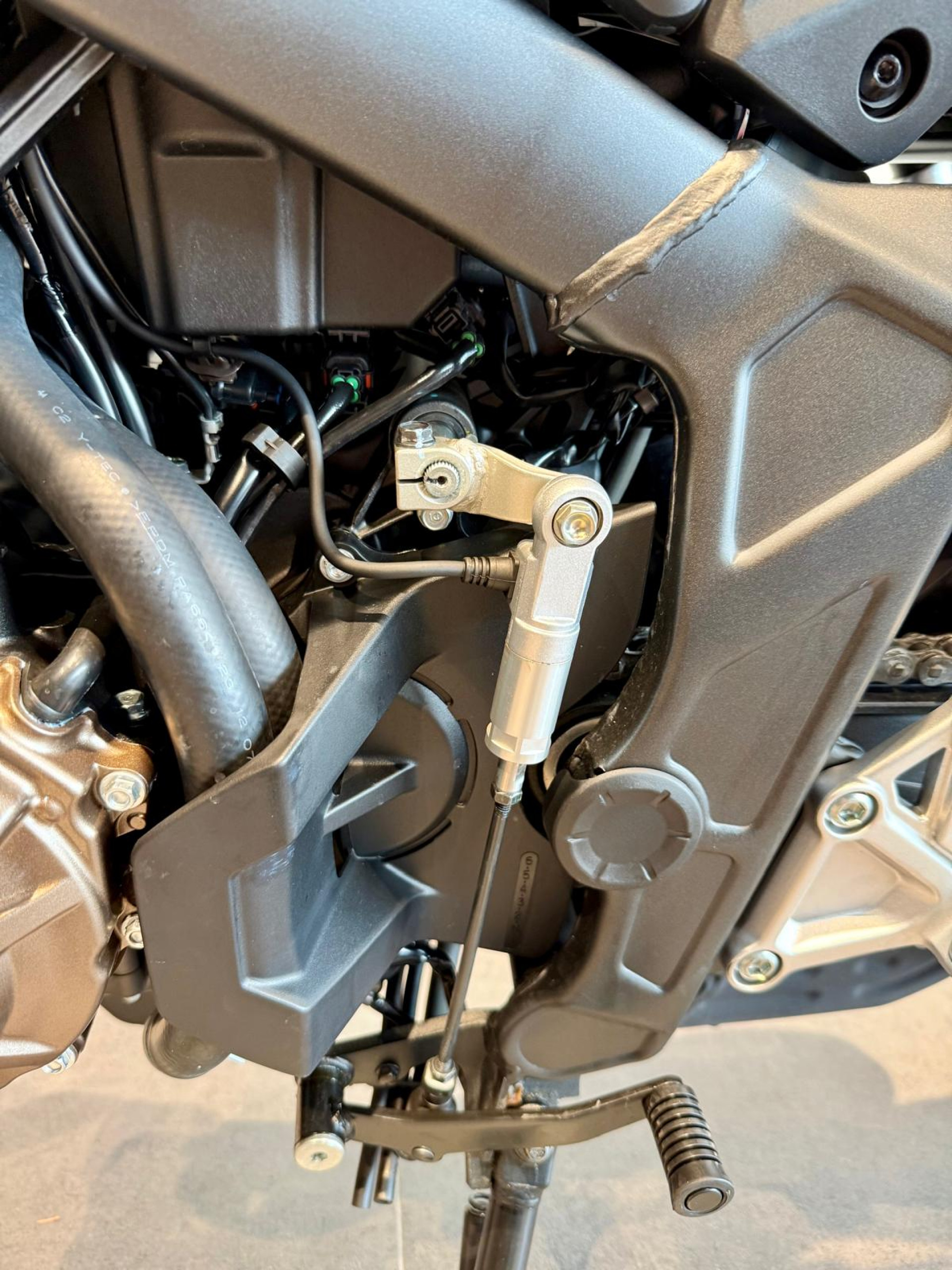 HONDA CB 650 R E-Clutch-image-3