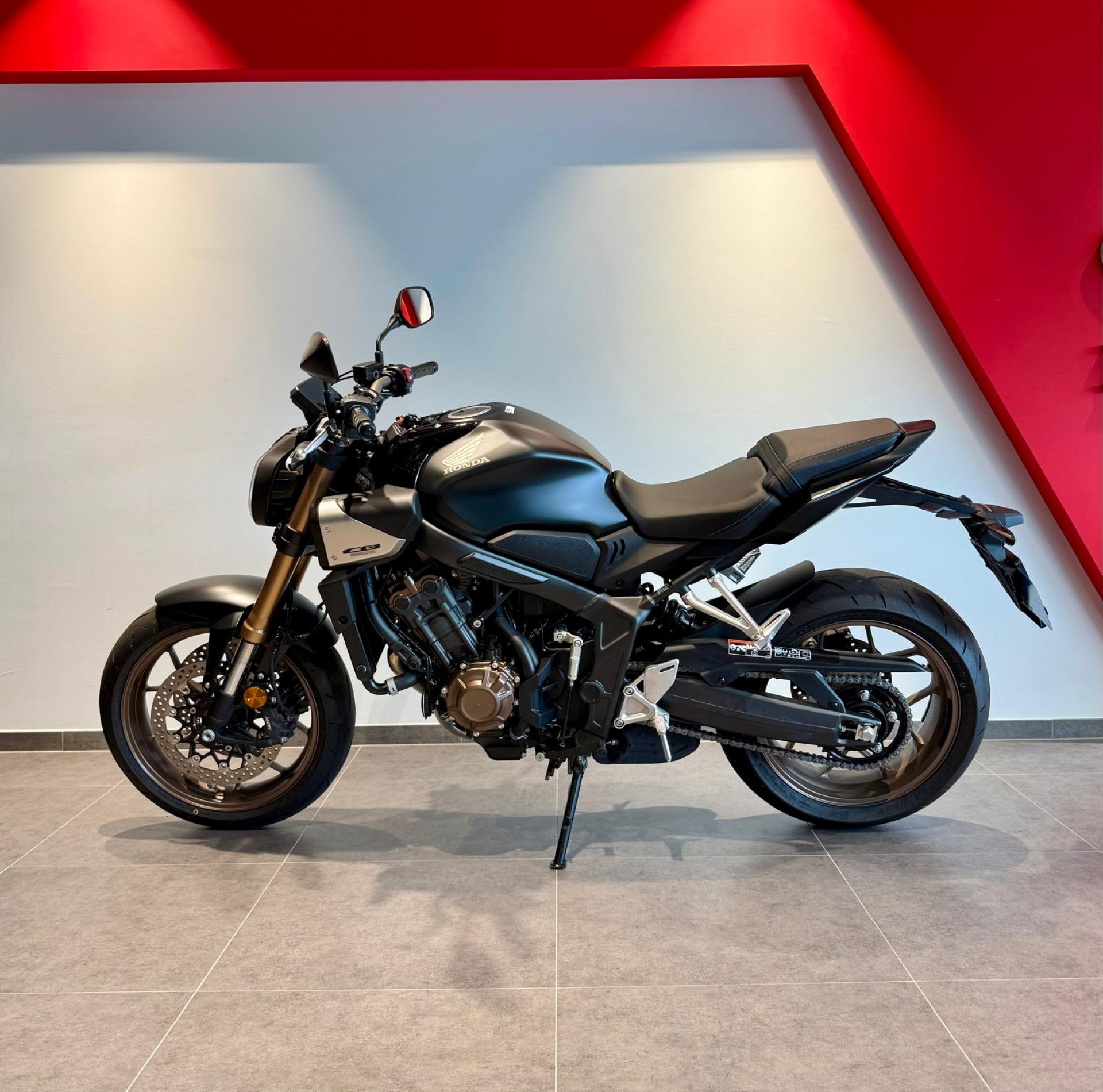 HONDA CB 650 R E-Clutch-image-2