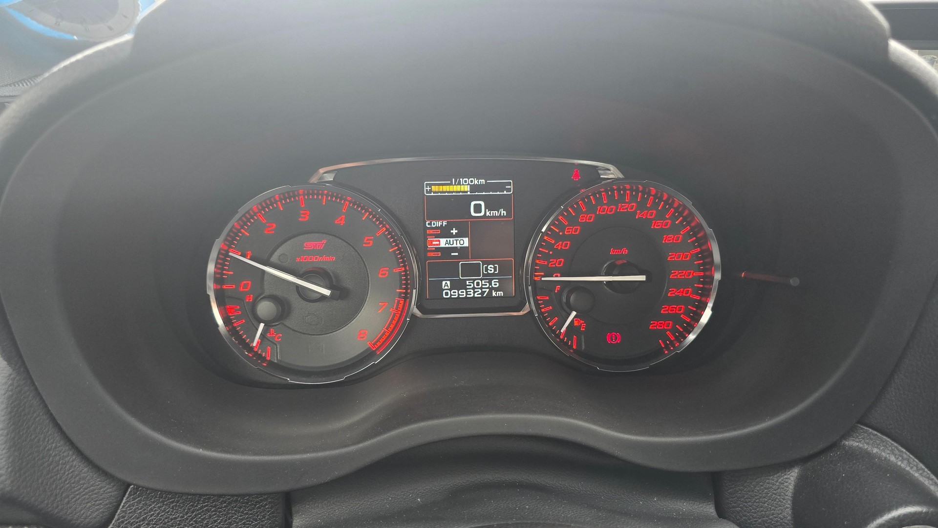 SUBARU WRX STI 2.5 T Luxury-image-11