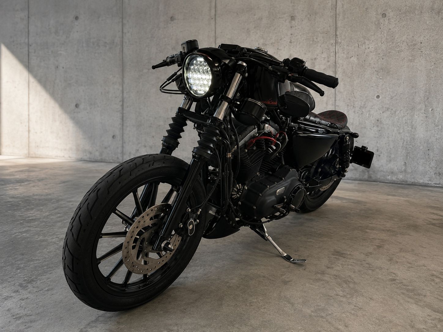 HARLEY-DAVIDSON XL 883 N Sportster Iron ABS-image-4