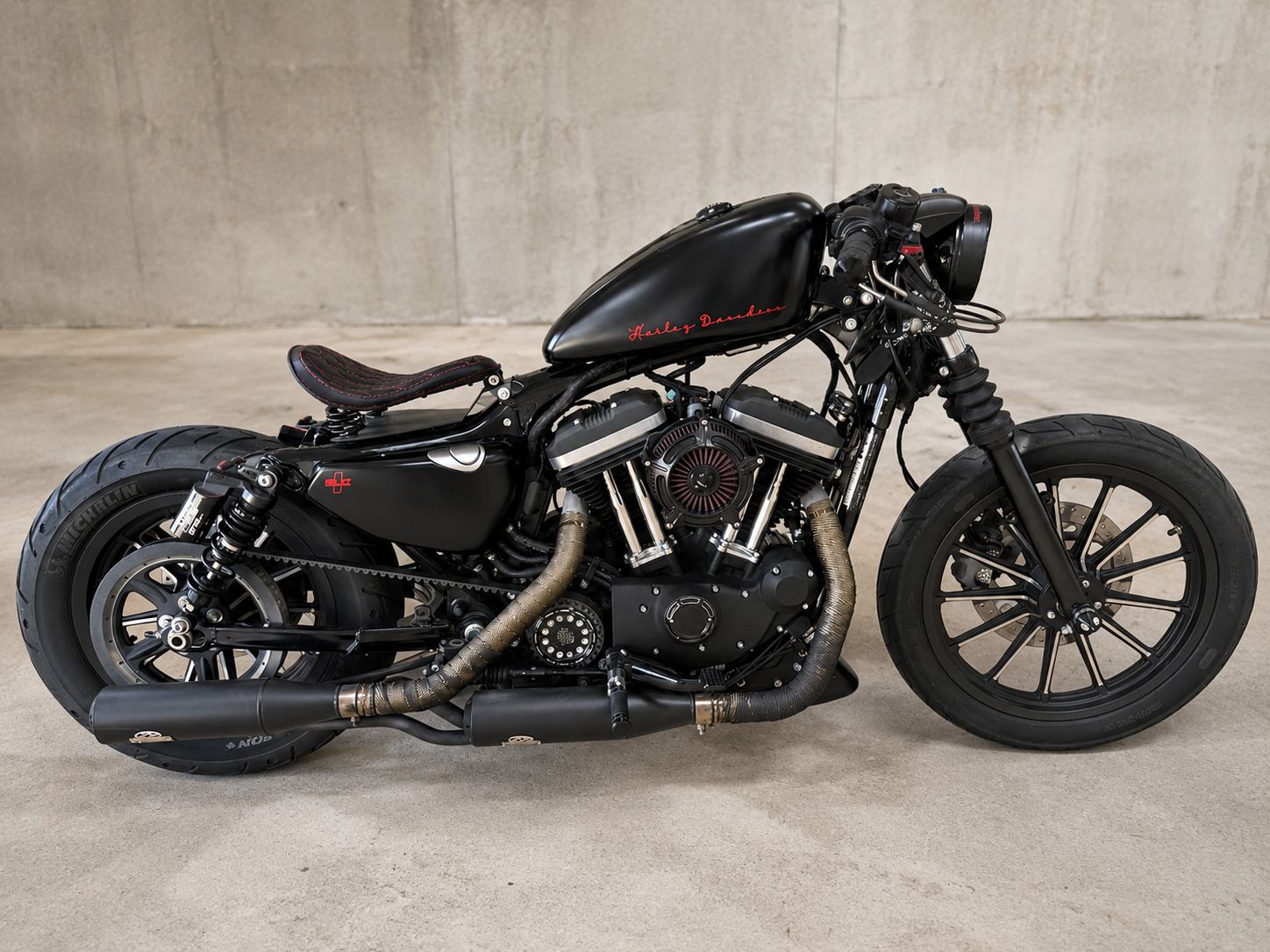 HARLEY-DAVIDSON XL 883 N Sportster Iron ABS-image-1