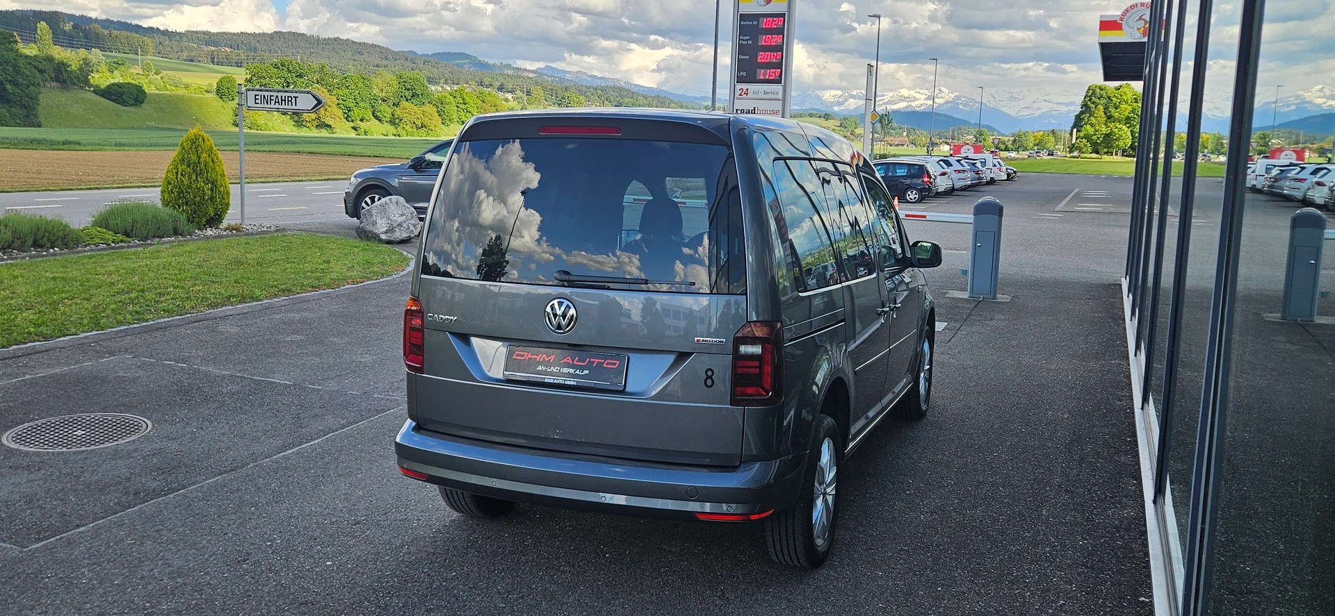 VW Caddy 2.0 TDI Trendline 4Motion DSG-image-6