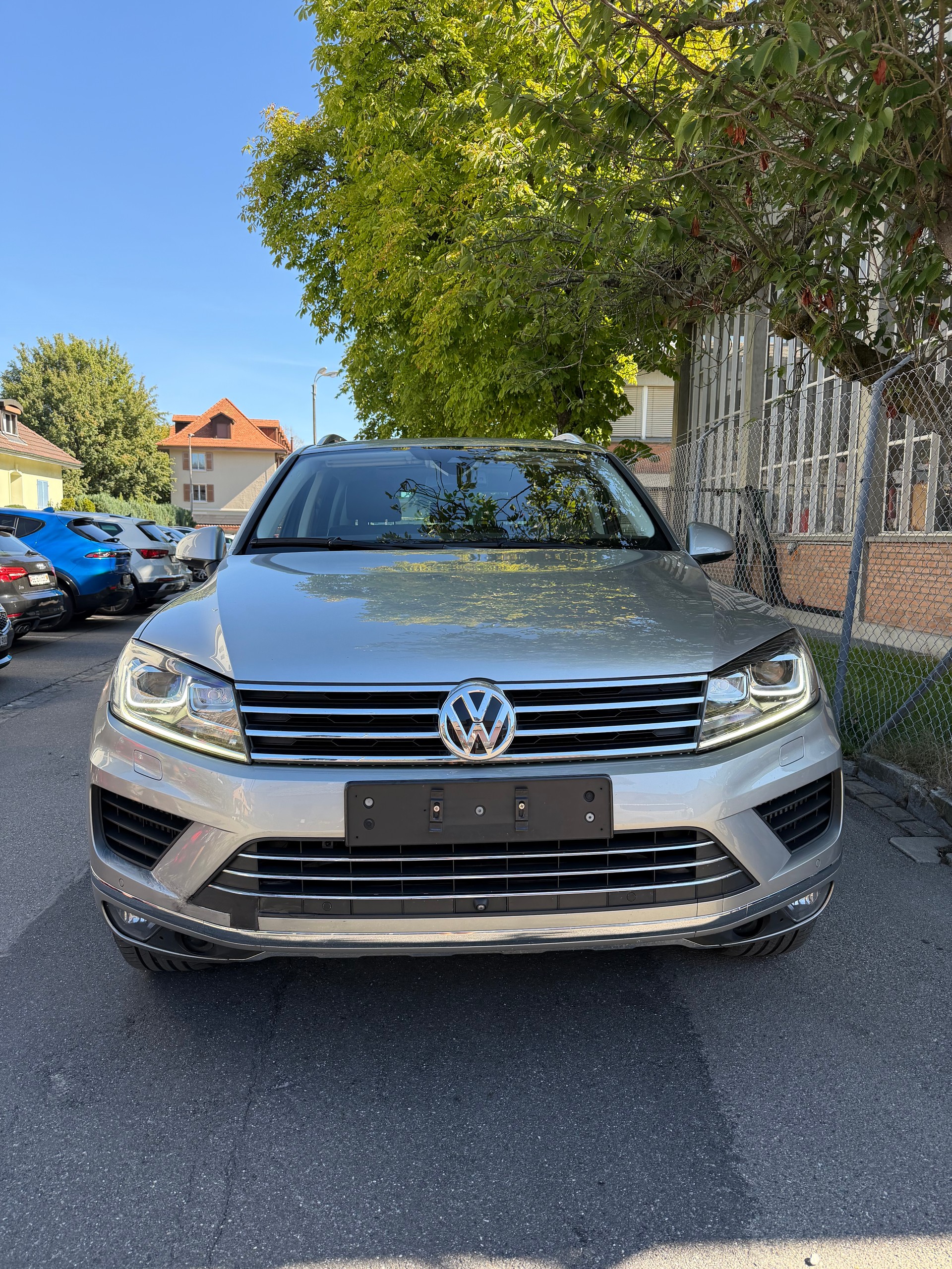 VW Touareg 3.0 TDI BlueMotion Technology Tiptronic-image-1