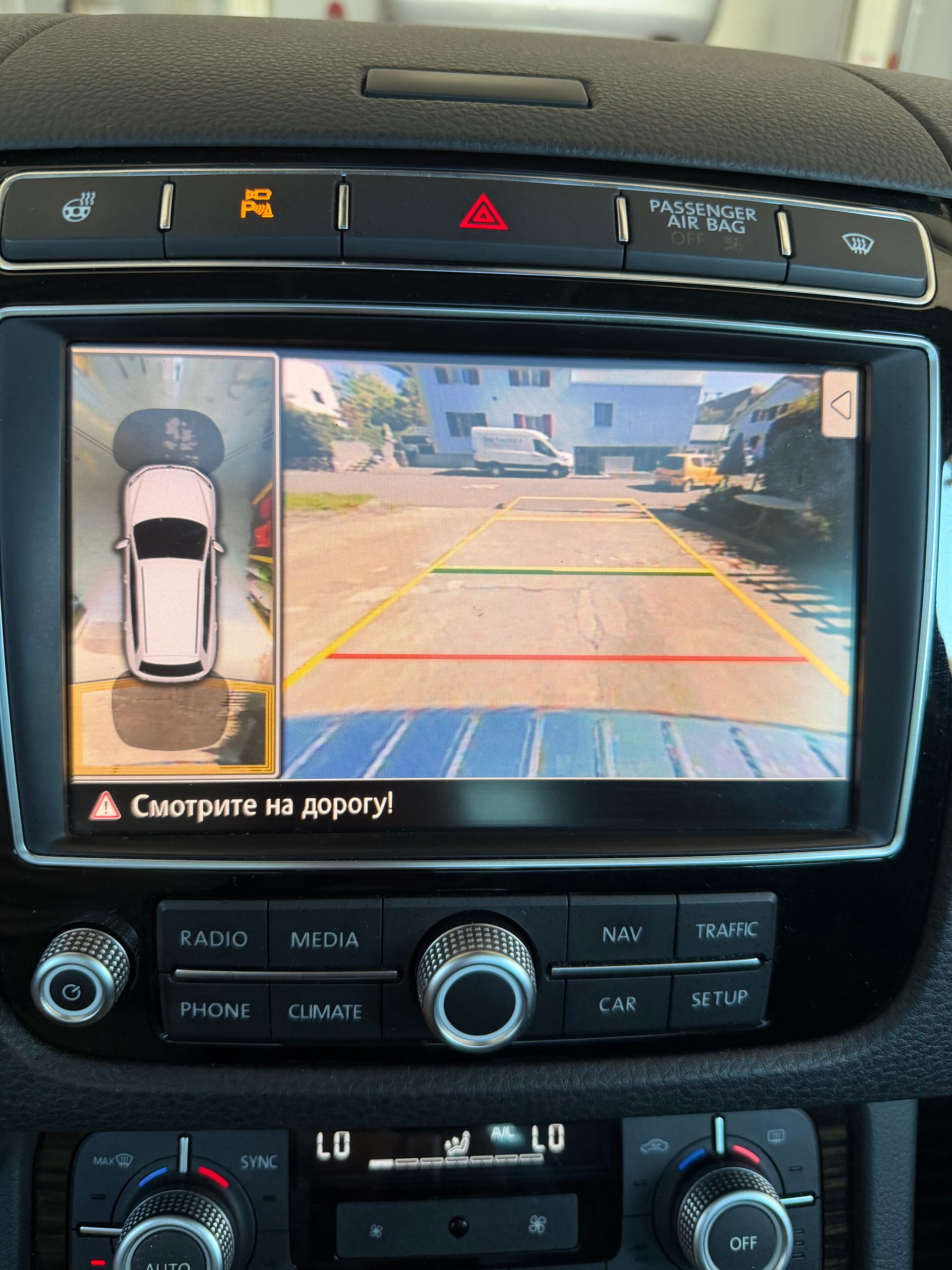 VW Touareg 3.0 TDI BlueMotion Technology Tiptronic-image-10