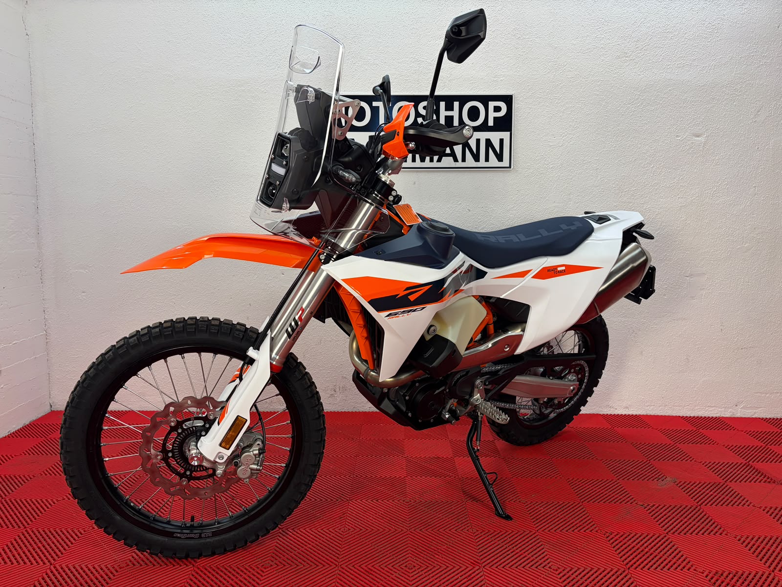 KTM 690 Rally 2027-showroom-element-2