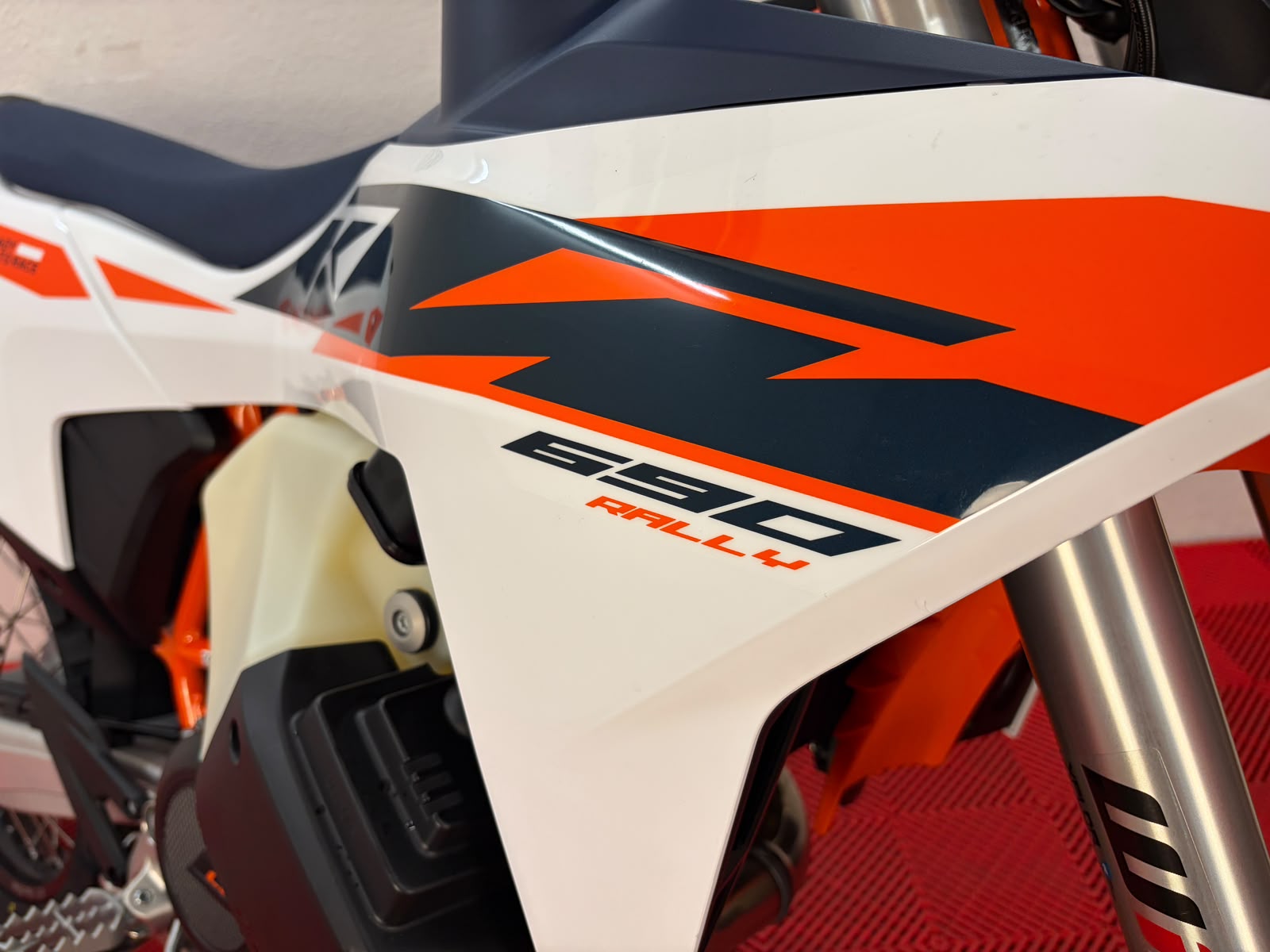 KTM 690 Rally 2027-image-10