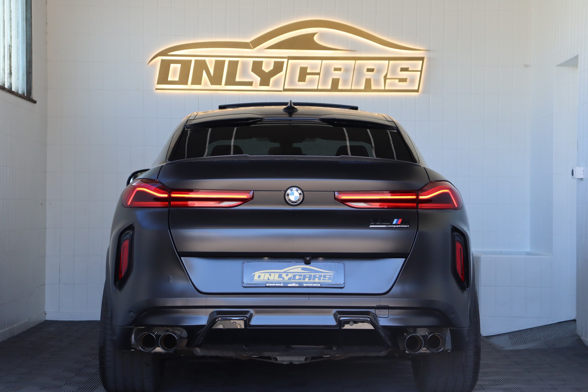 BMW X6M STEPTRONIC M COMPETITION * TIEFERGELEGT * MATTSCHWARZ * SKY-LOUNGE * FAHRASSISTENZ-PAKET *-image-7