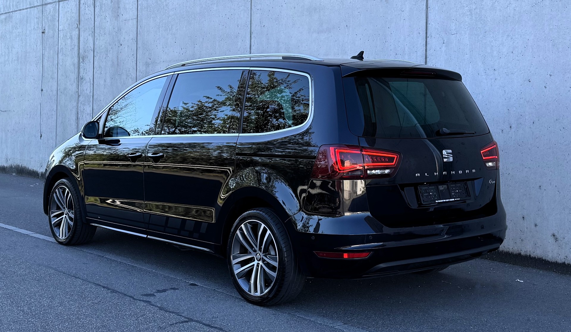 SEAT Alhambra 2.0 TDI DSG SWISS FR 7Plätzer | CH FZ | Service gepflegt-image-4
