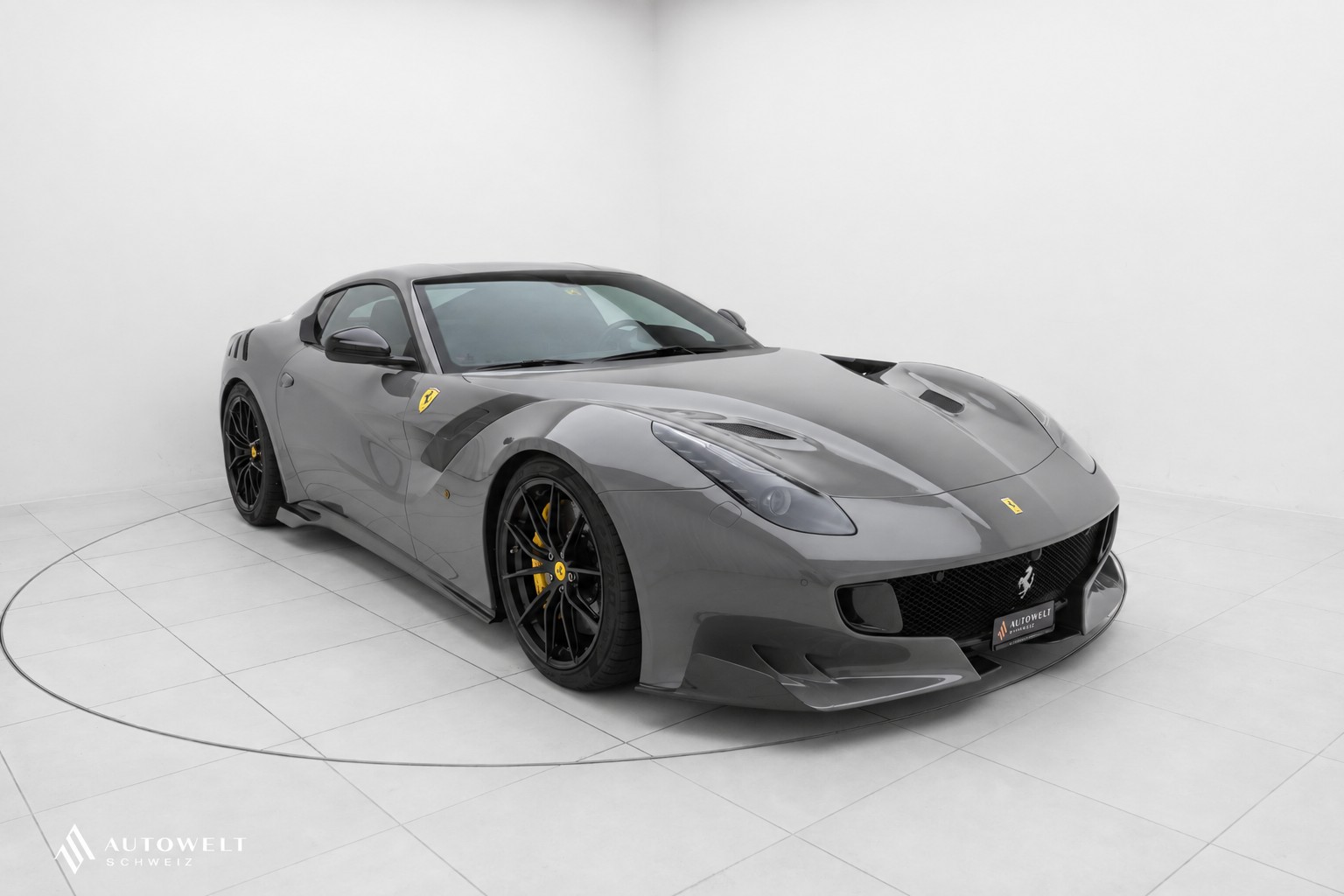 FERRARI F12 TDF