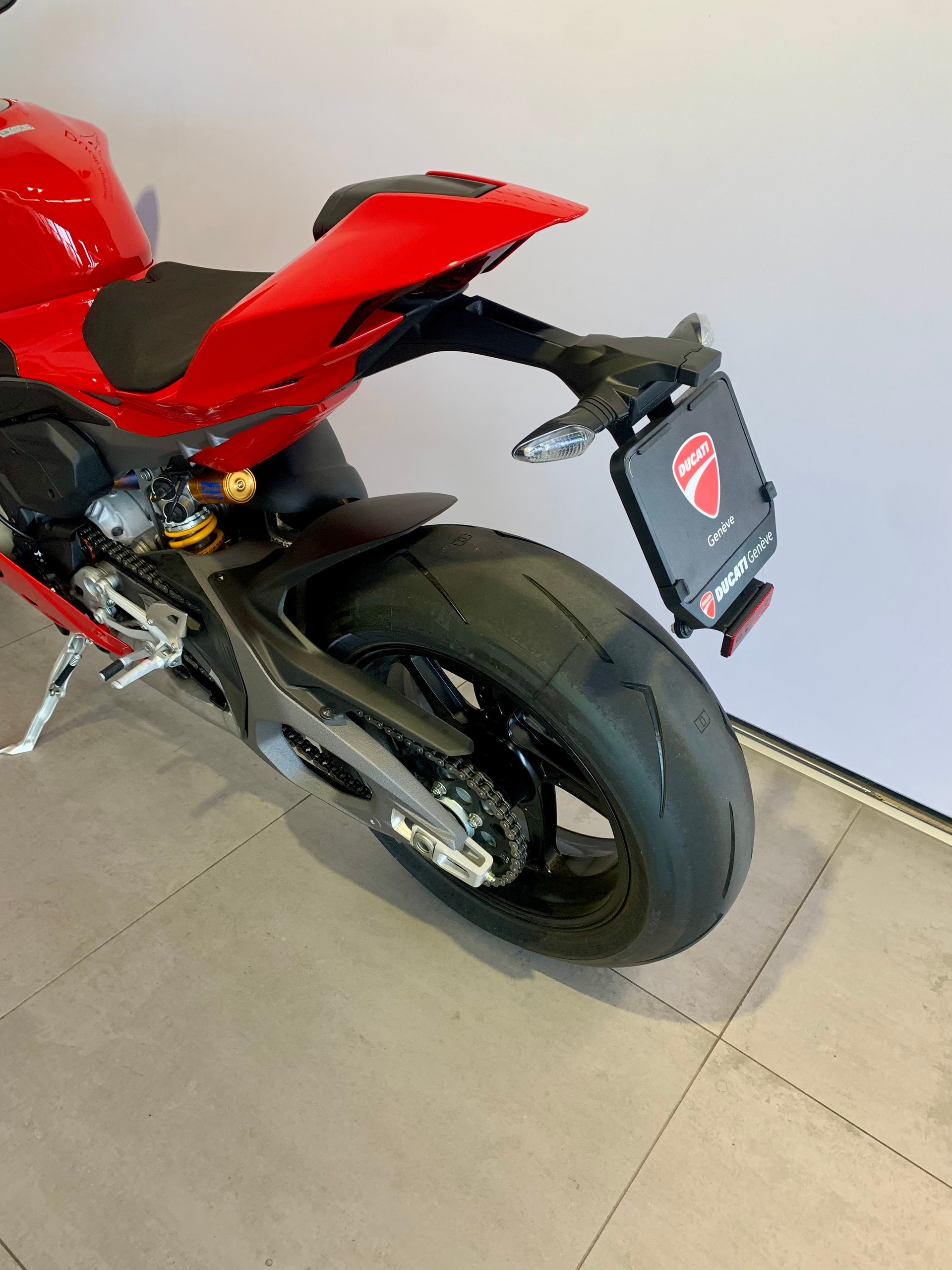 DUCATI Panigale V4 S-image-8