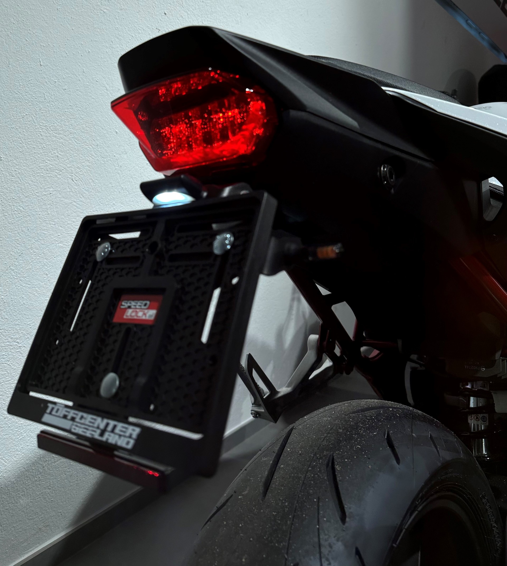 HONDA CB 750 Hornet-image-5
