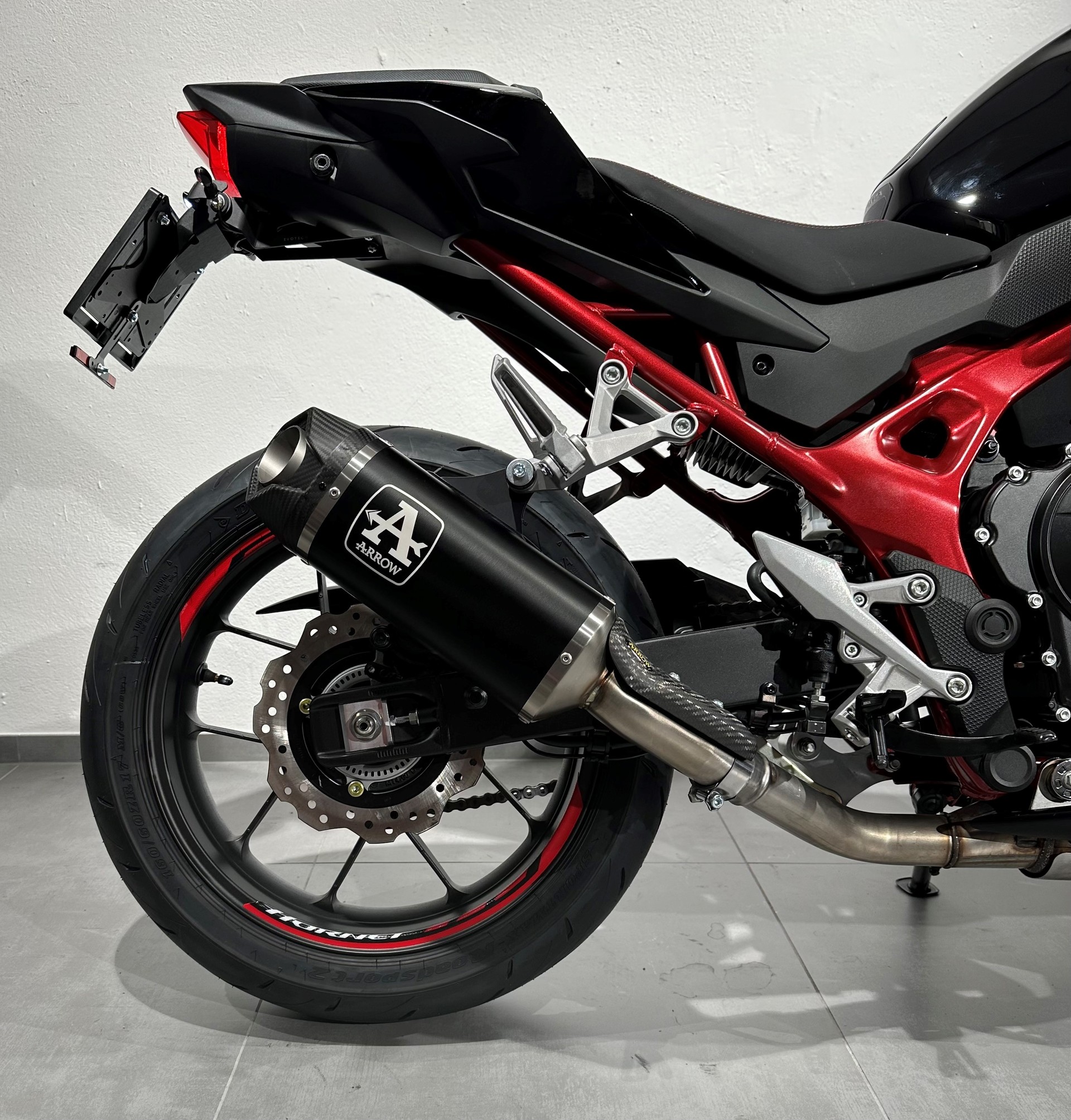 HONDA CB 750 Hornet-image-6