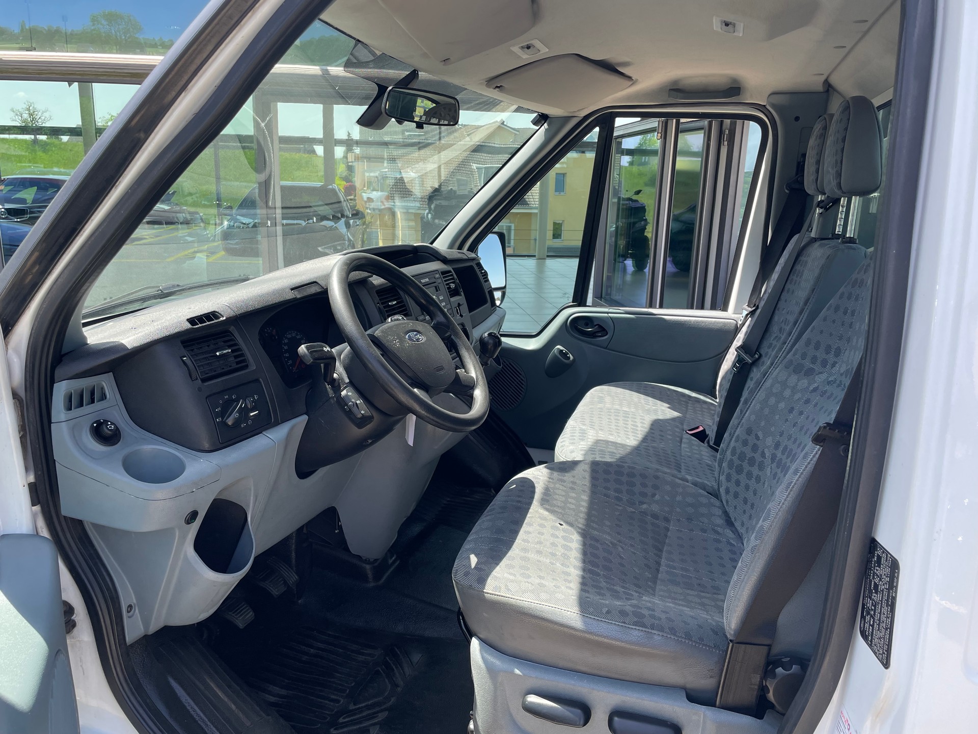 FORD Transit 2.4 TDCi 350 L4-image-7