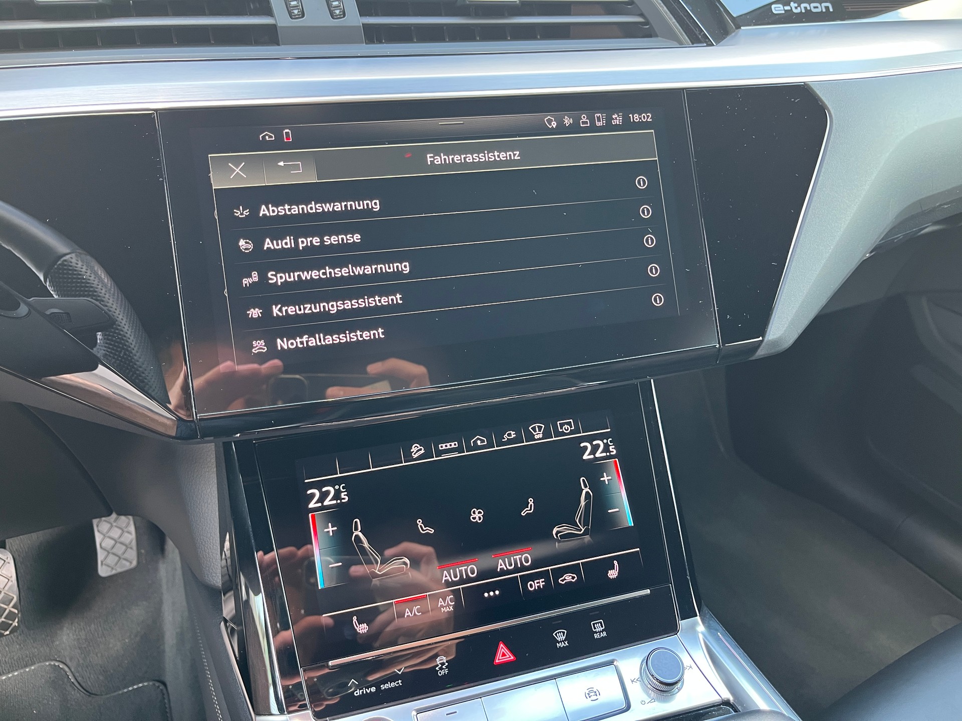 AUDI e-tron S Sportback quattro-image-15