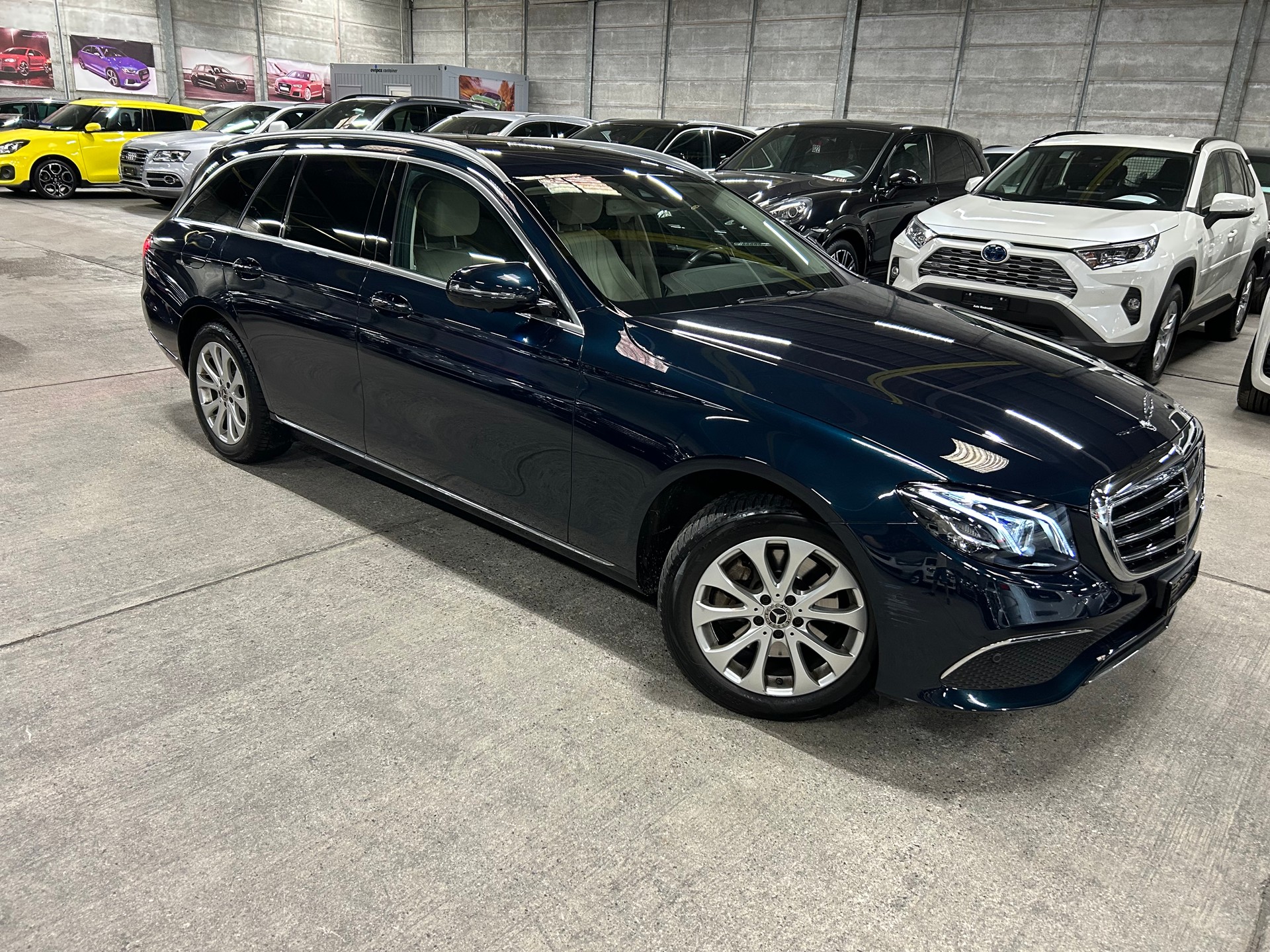 MERCEDES-BENZ E 220 d Exclusive 4Matic 9G-Tronic