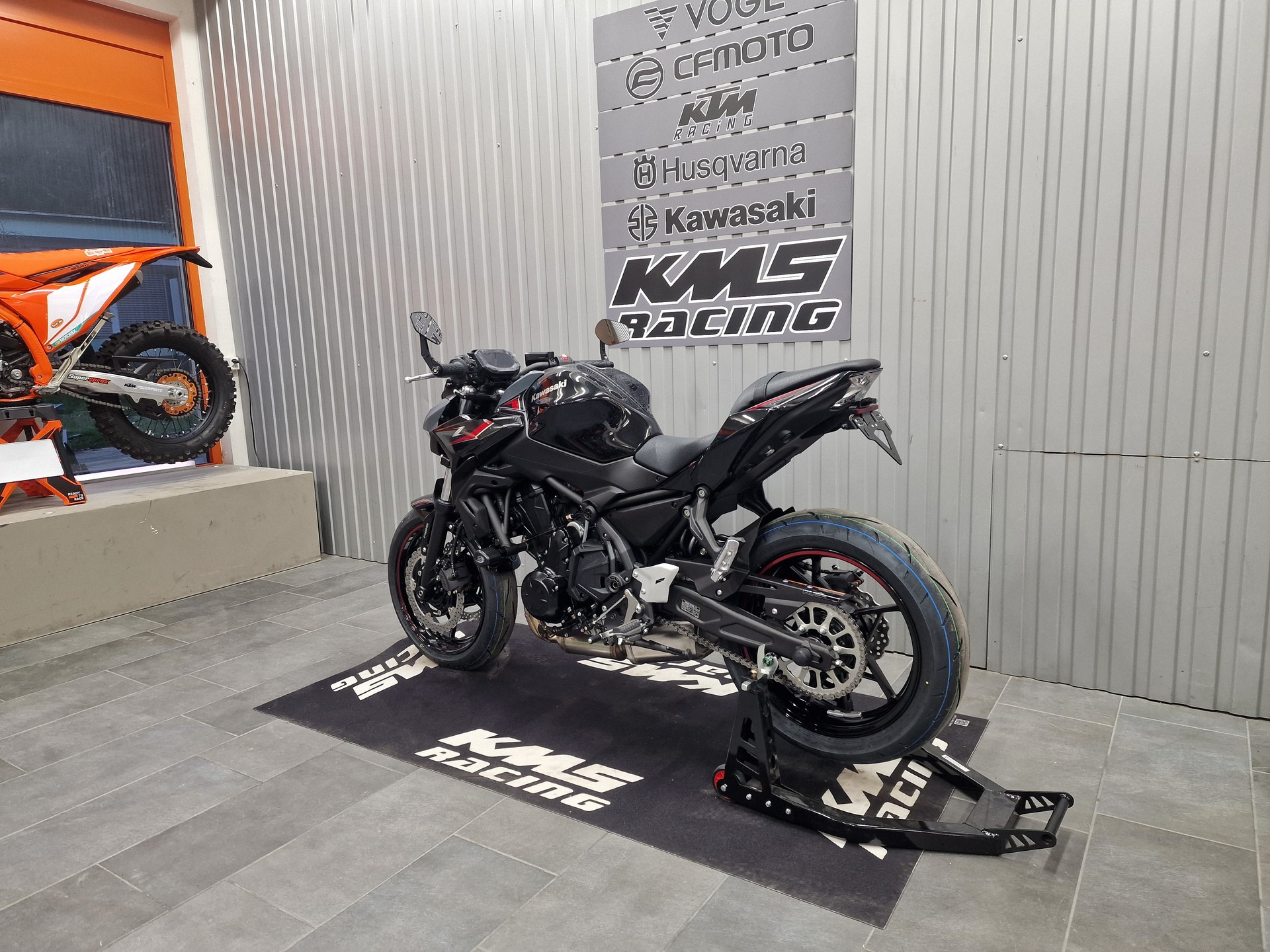 KAWASAKI Z 650-image-3