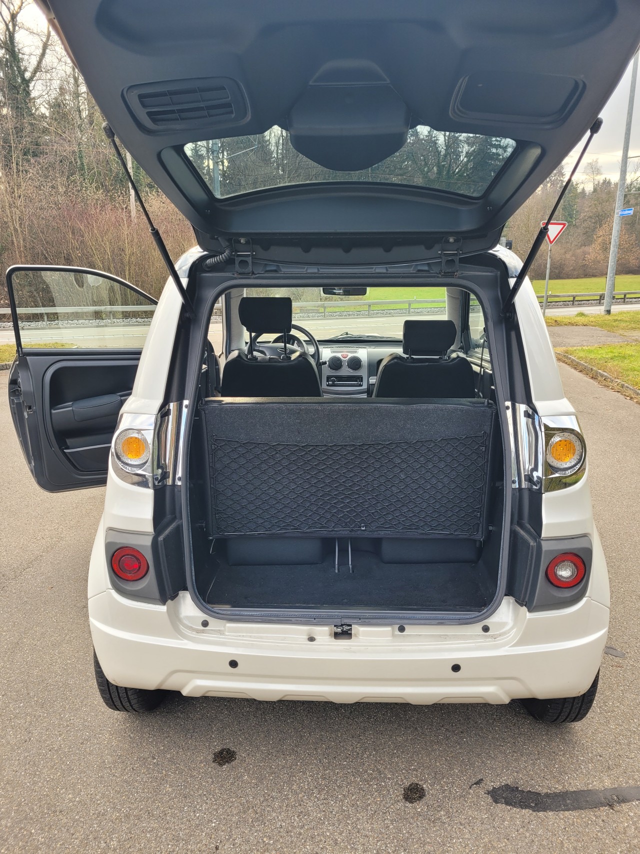 MICROCAR M.Go-image-4