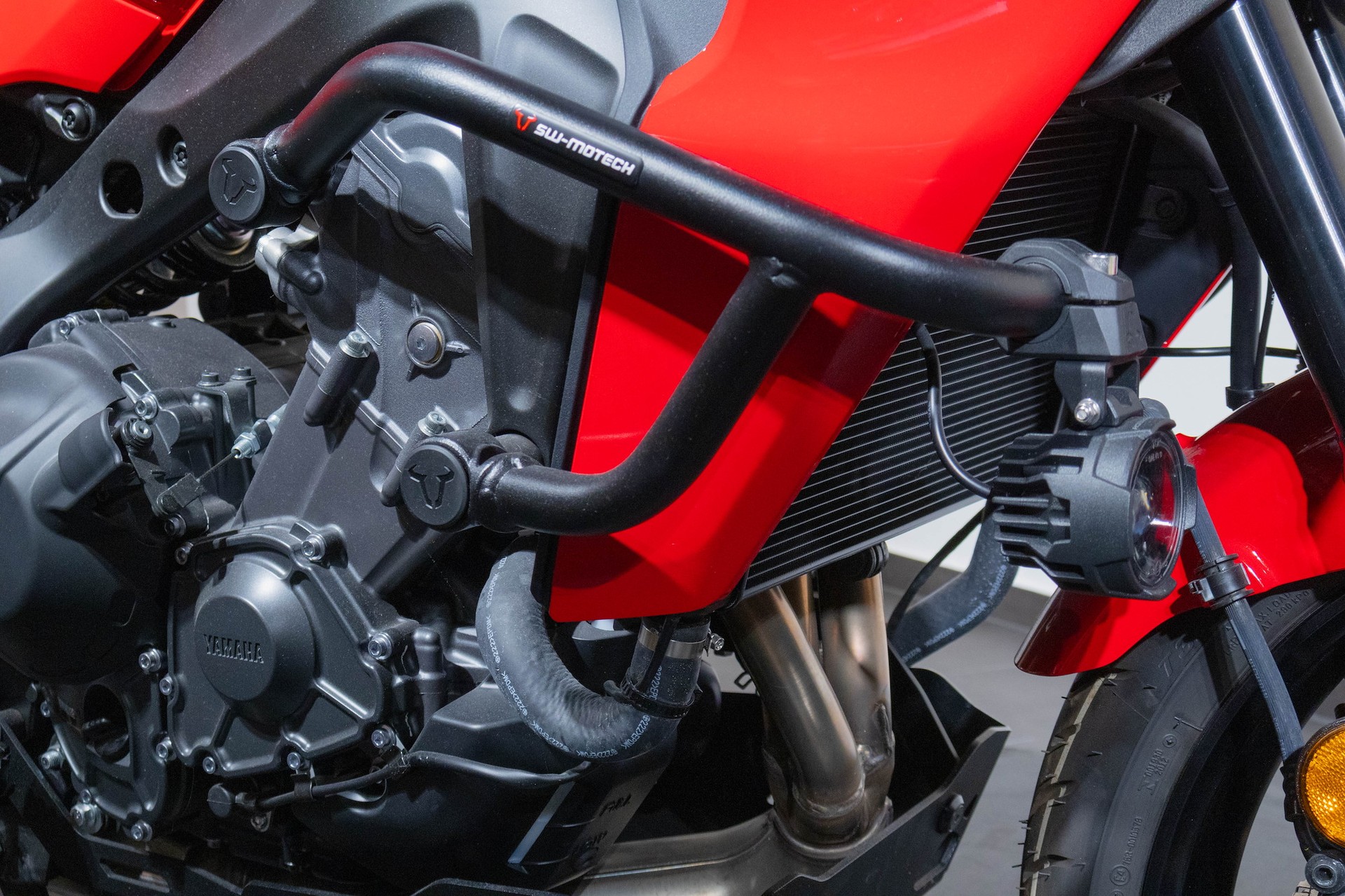YAMAHA Tracer 9 SW Motech Edition-image-9