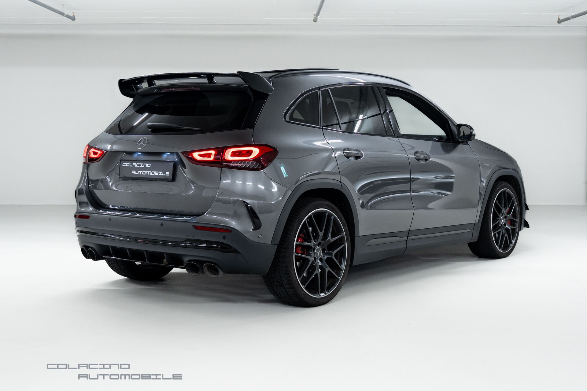 MERCEDES-BENZ GLA 45 S AMG 4Matic+ 8G-Speedshift DCT-showroom-element-1