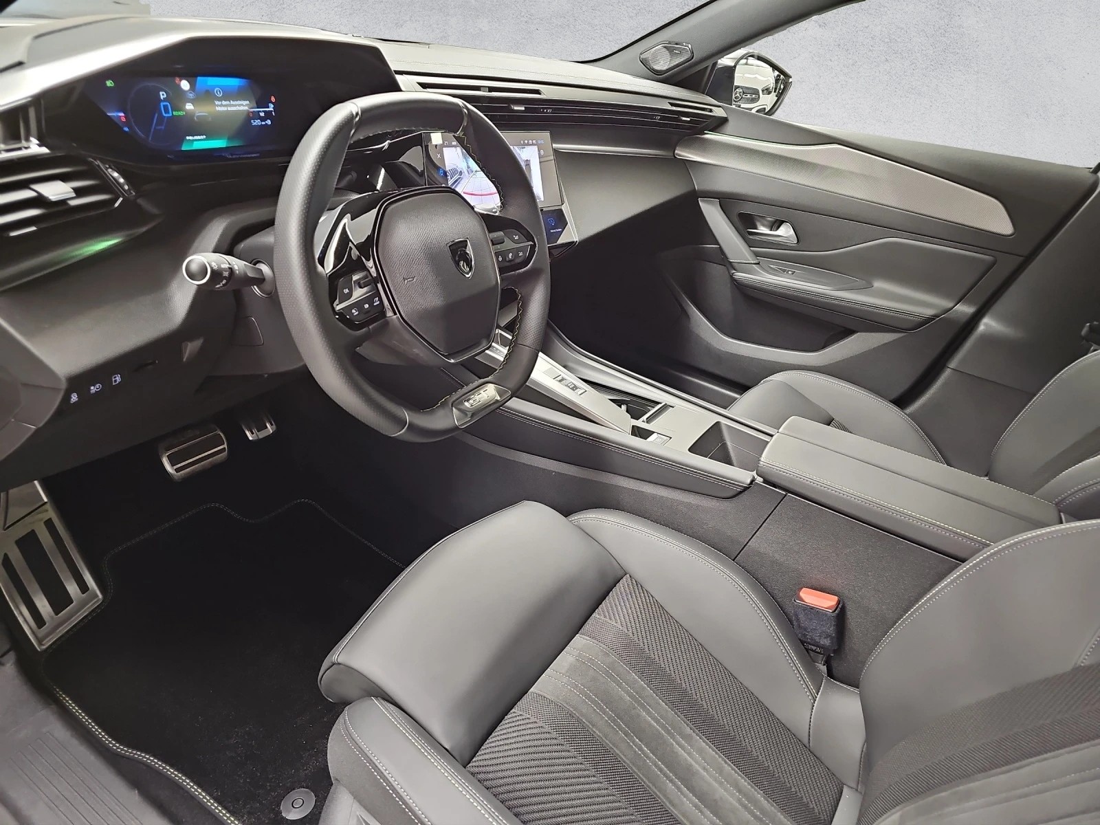 PEUGEOT 308 1.6 PHEV 225 GT Pack-image-7