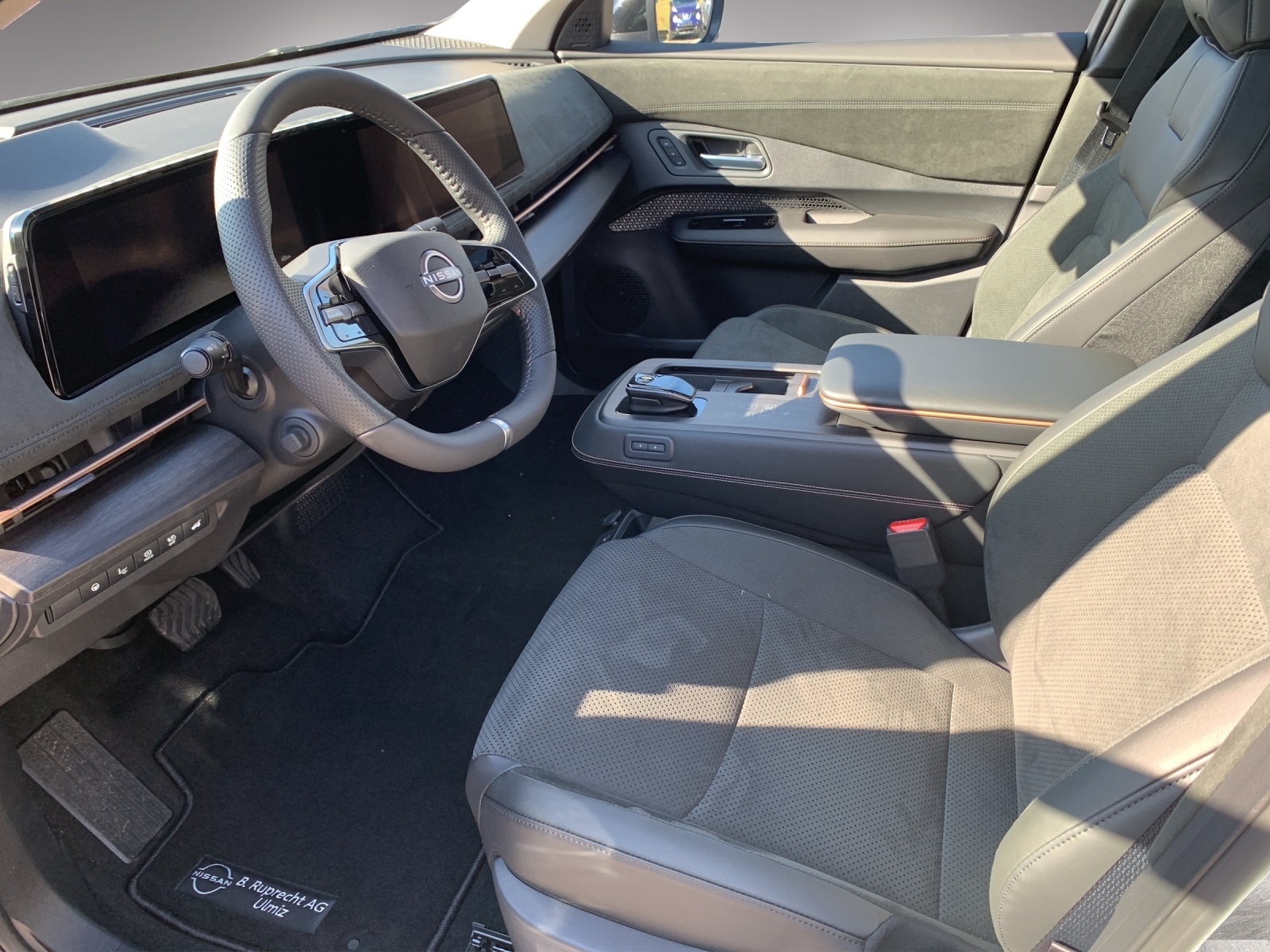 NISSAN Ariya Evolve e-4orce-image-5