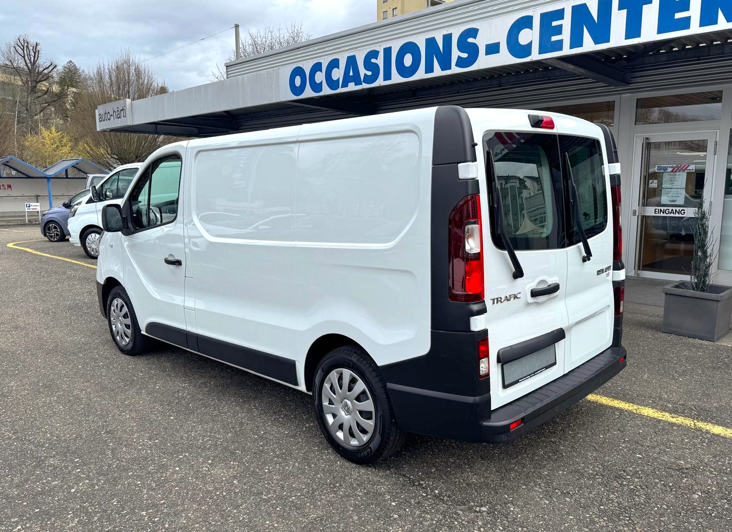 RENAULT Trafic Ene dCi120 2.0 Bus L1H1-image-13