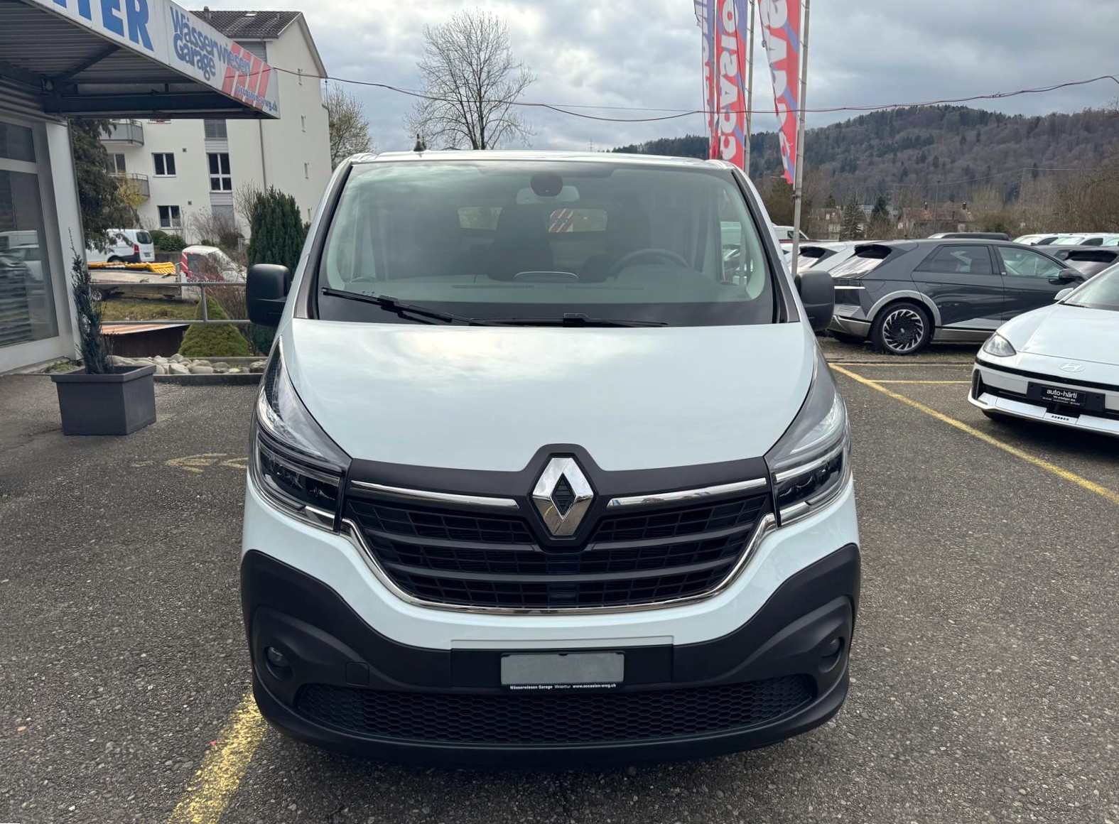 RENAULT Trafic Ene dCi120 2.0 Bus L1H1-image-10