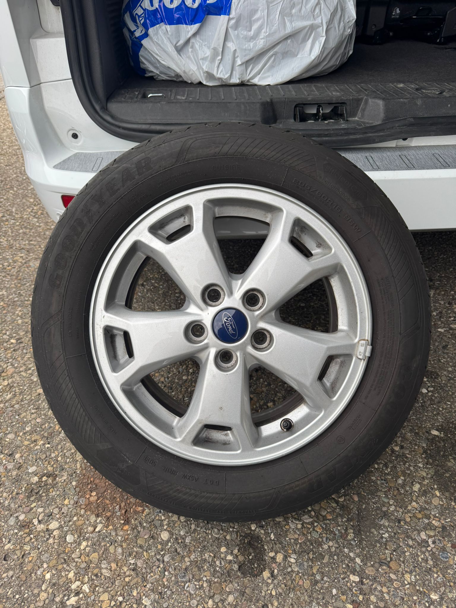 FORD Tourneo Connect 1.5 TDCi Titanium Powershift-image-8