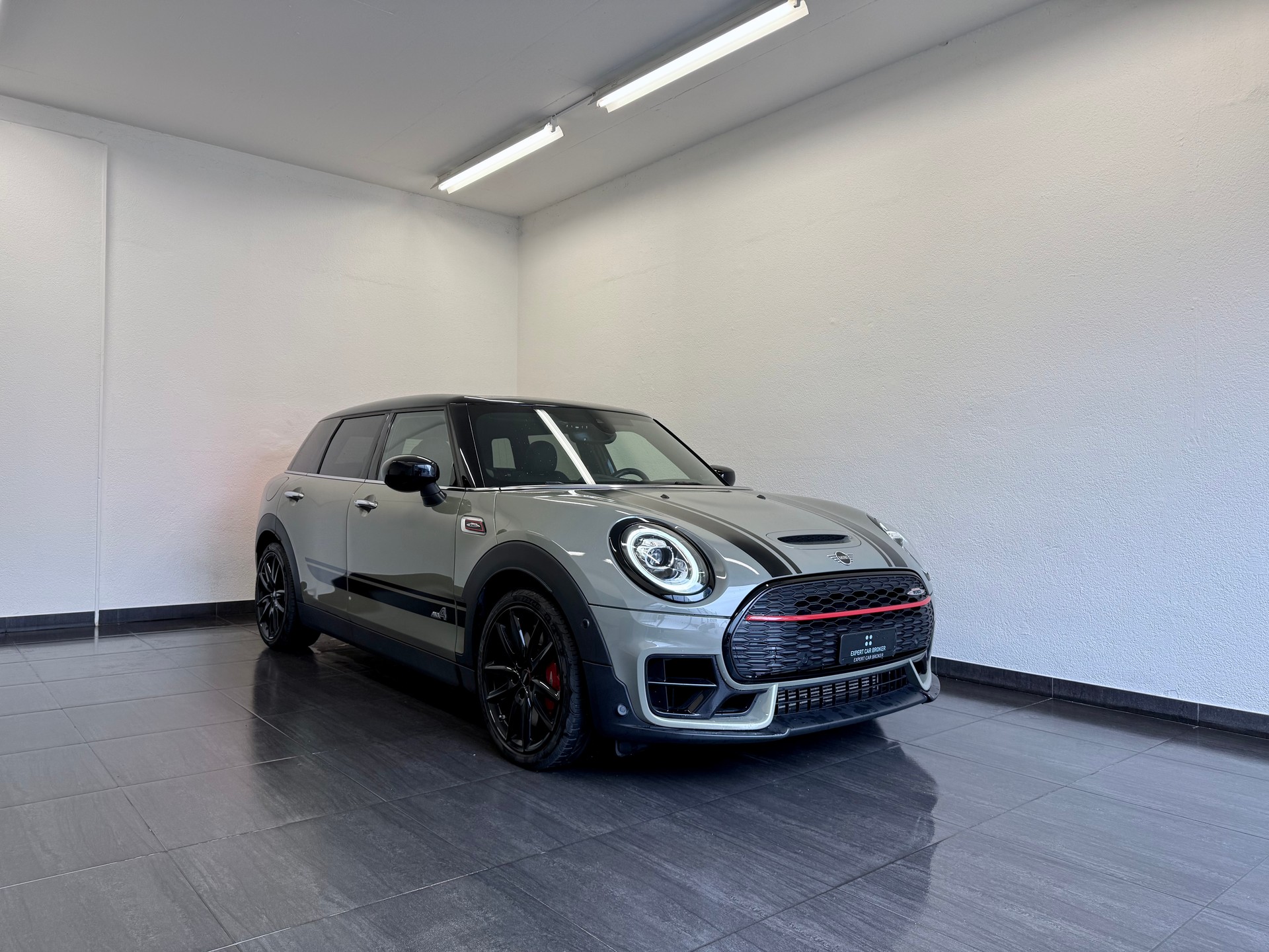 MINI Clubman Cooper John Cooper Works ALL4 Steptronic-showroom-element-1