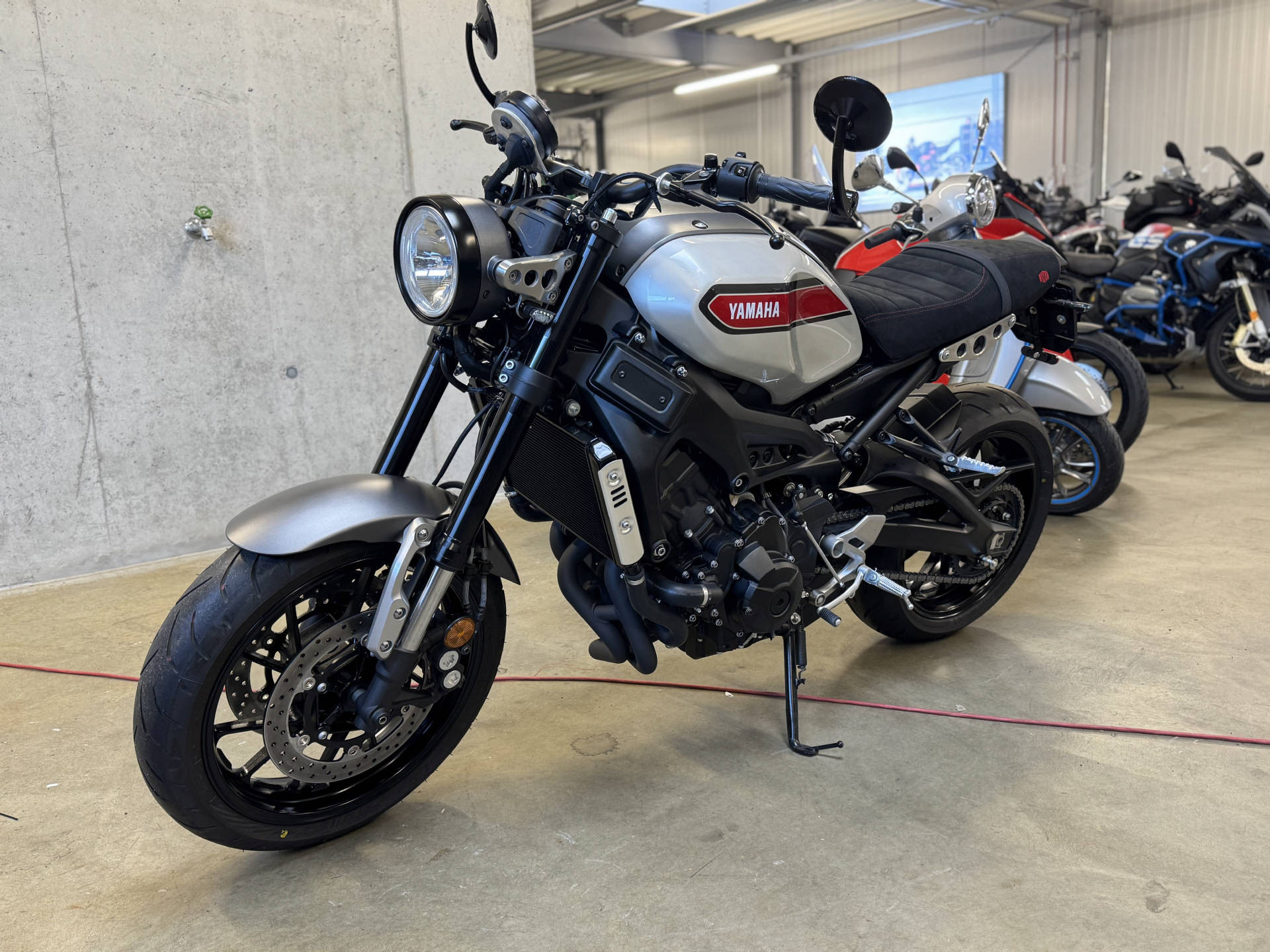 YAMAHA XSR 900 80 Black-image-0