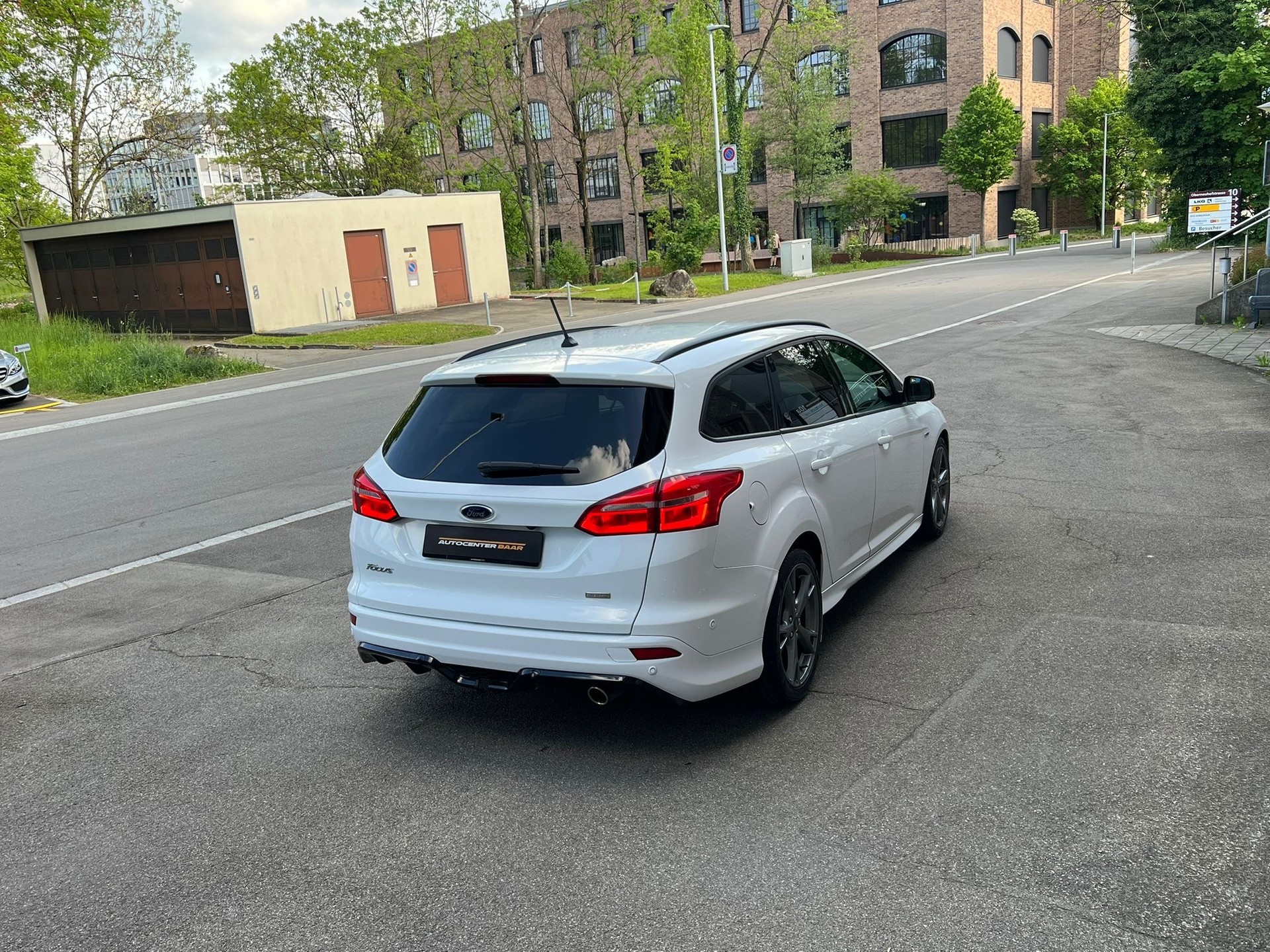 FORD Focus 1.5 SCTi ST Line Automatic-image-4