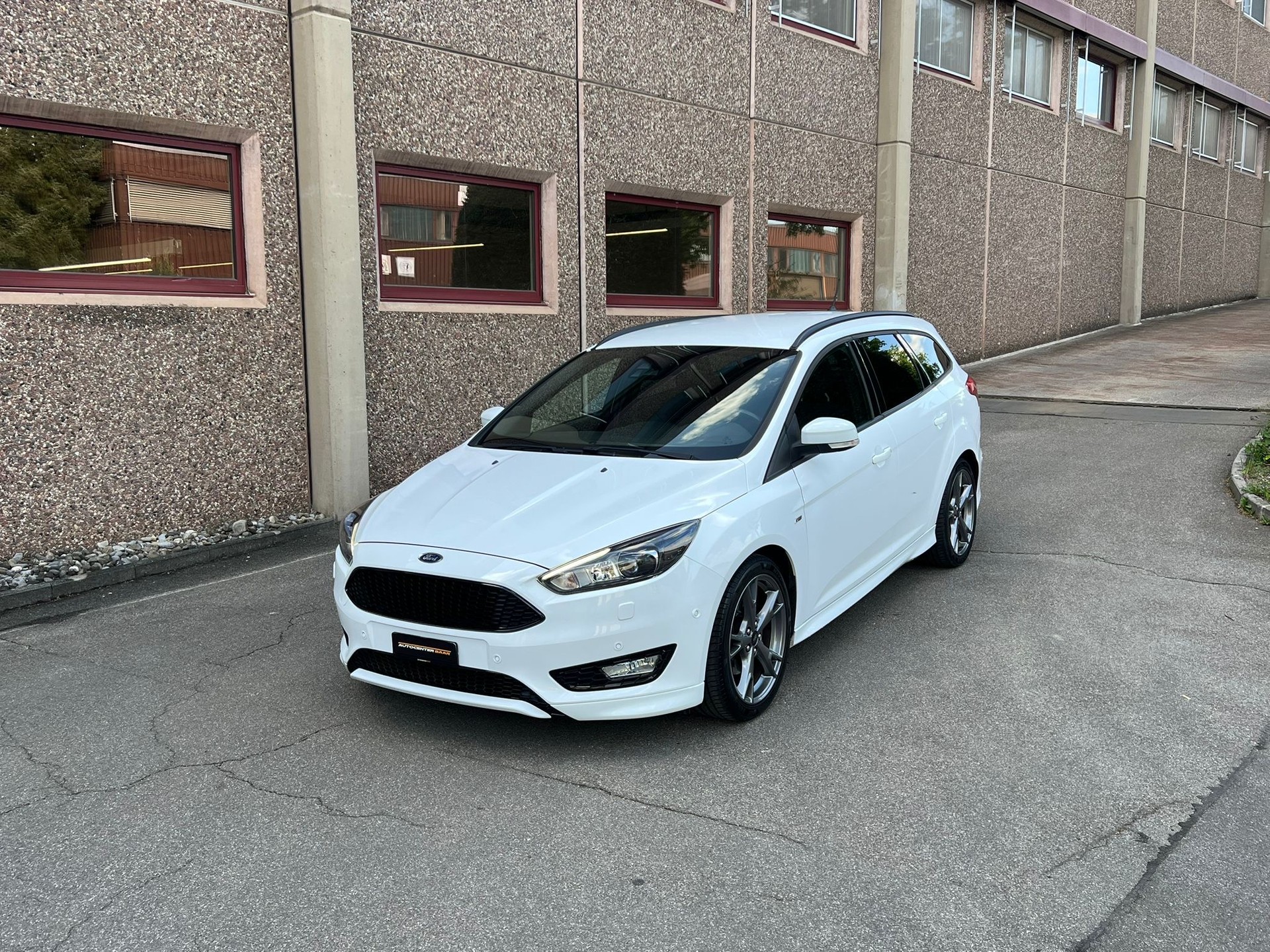 FORD Focus 1.5 SCTi ST Line Automatic