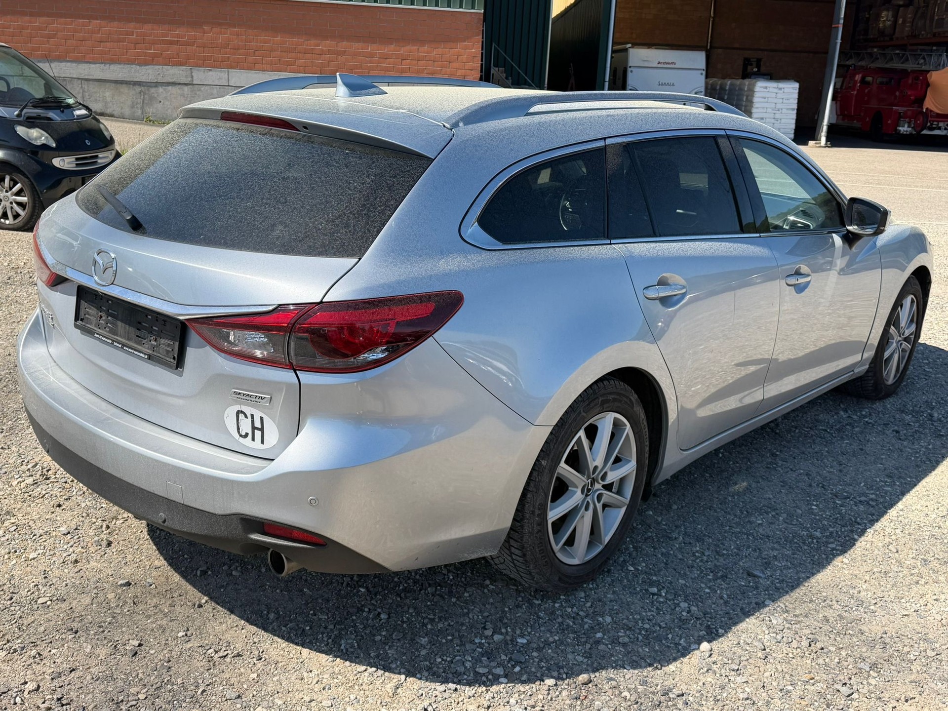 MAZDA 6 Sportwagon SKYACTIV-D 175 Revolution Automat AWD-image-5
