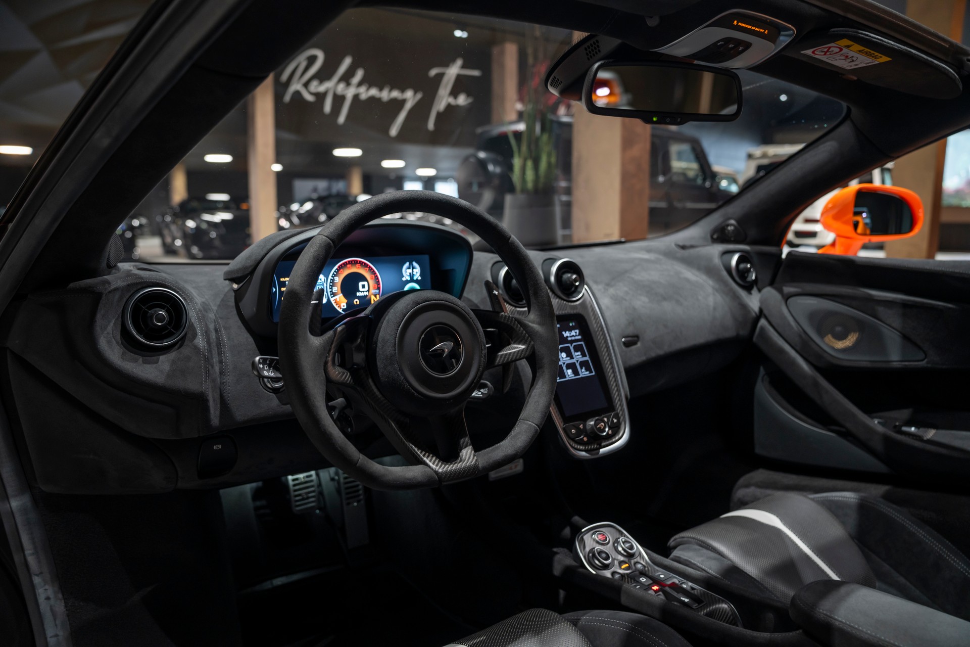 McLAREN 600LT Spider 3.8 V8 SSG-image-9