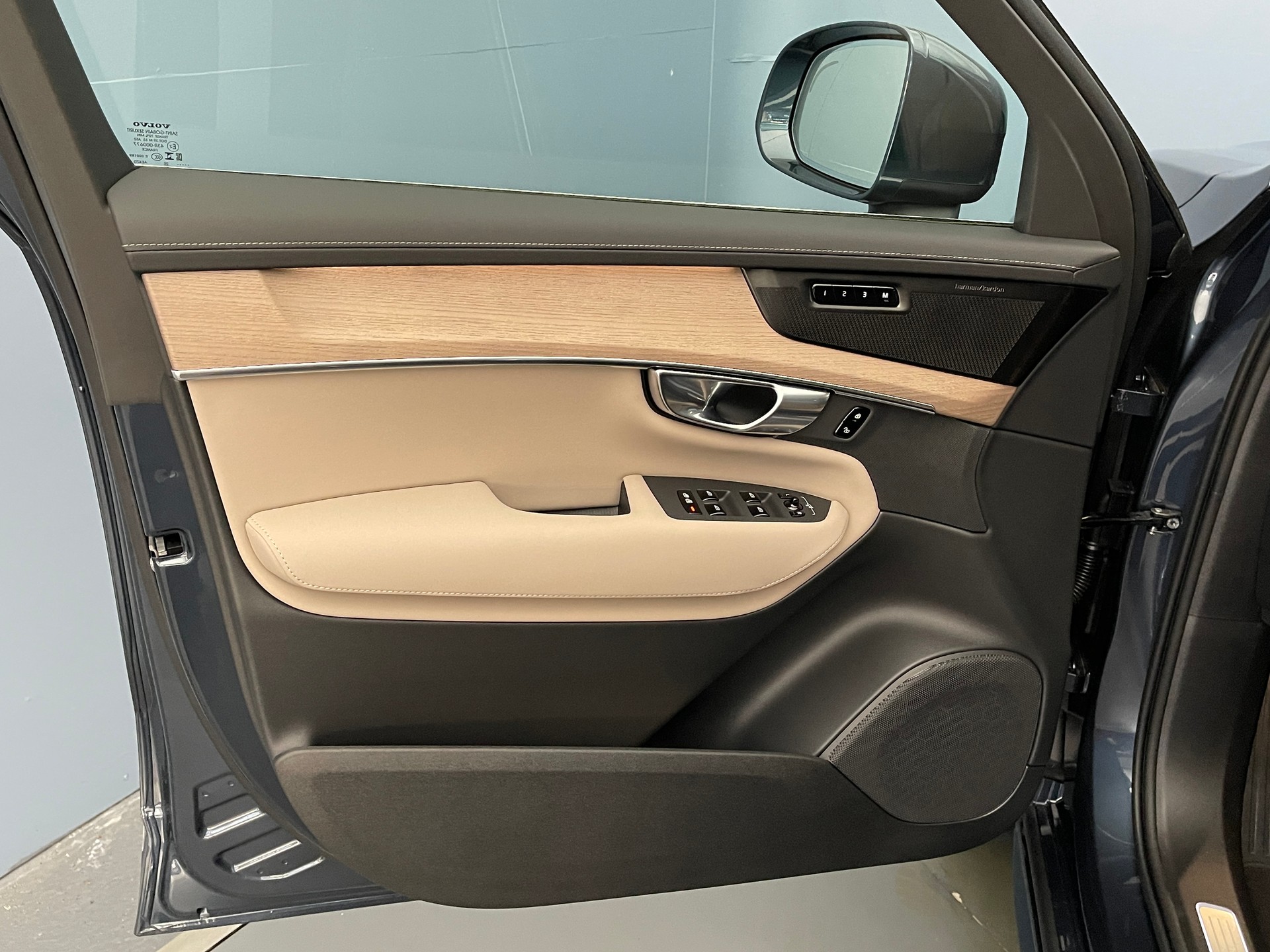 VOLVO XC90 2.0 B5 MH Ultra Bright AWD-image-9