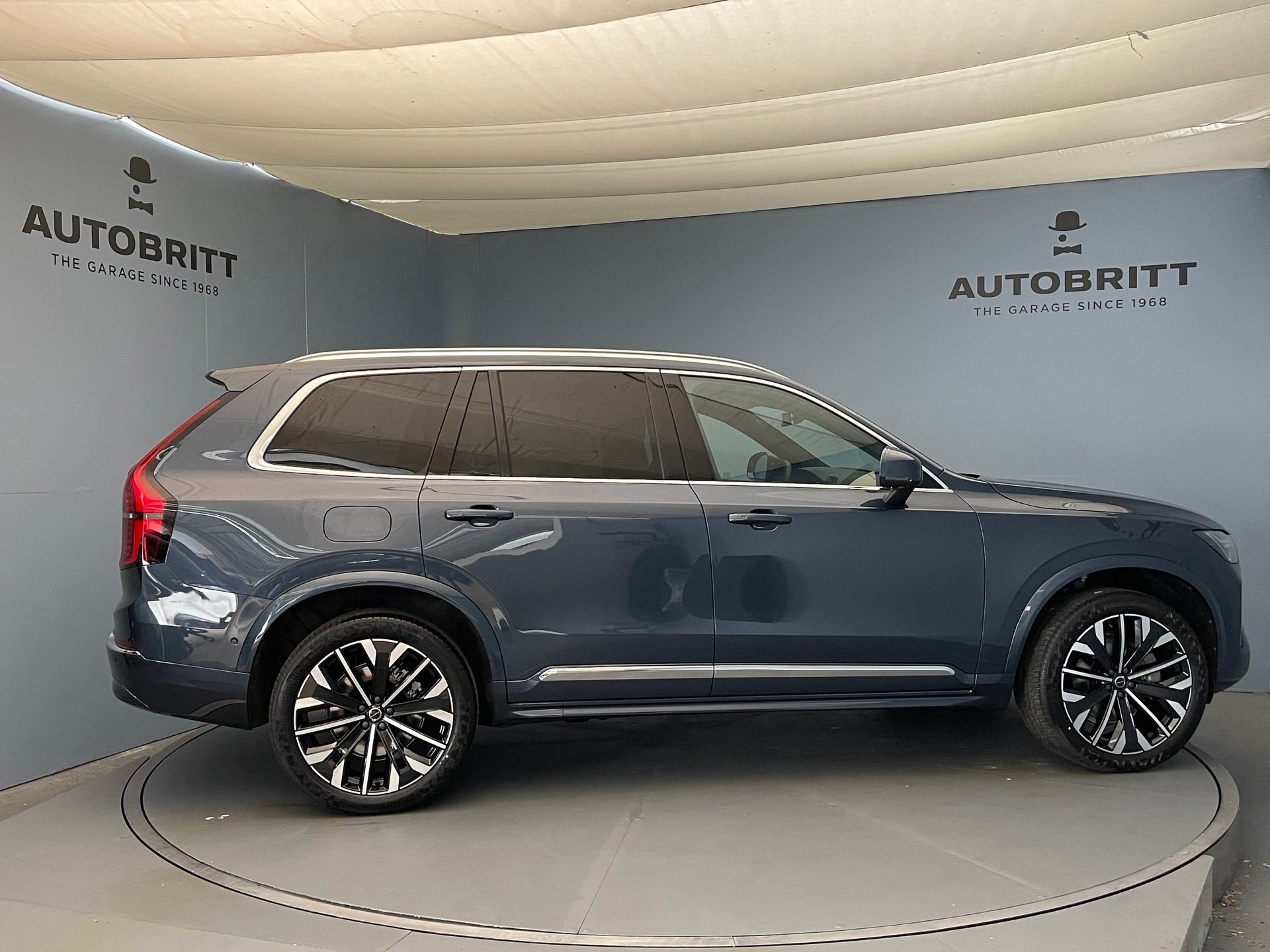 VOLVO XC90 2.0 B5 MH Ultra Bright AWD-image-4