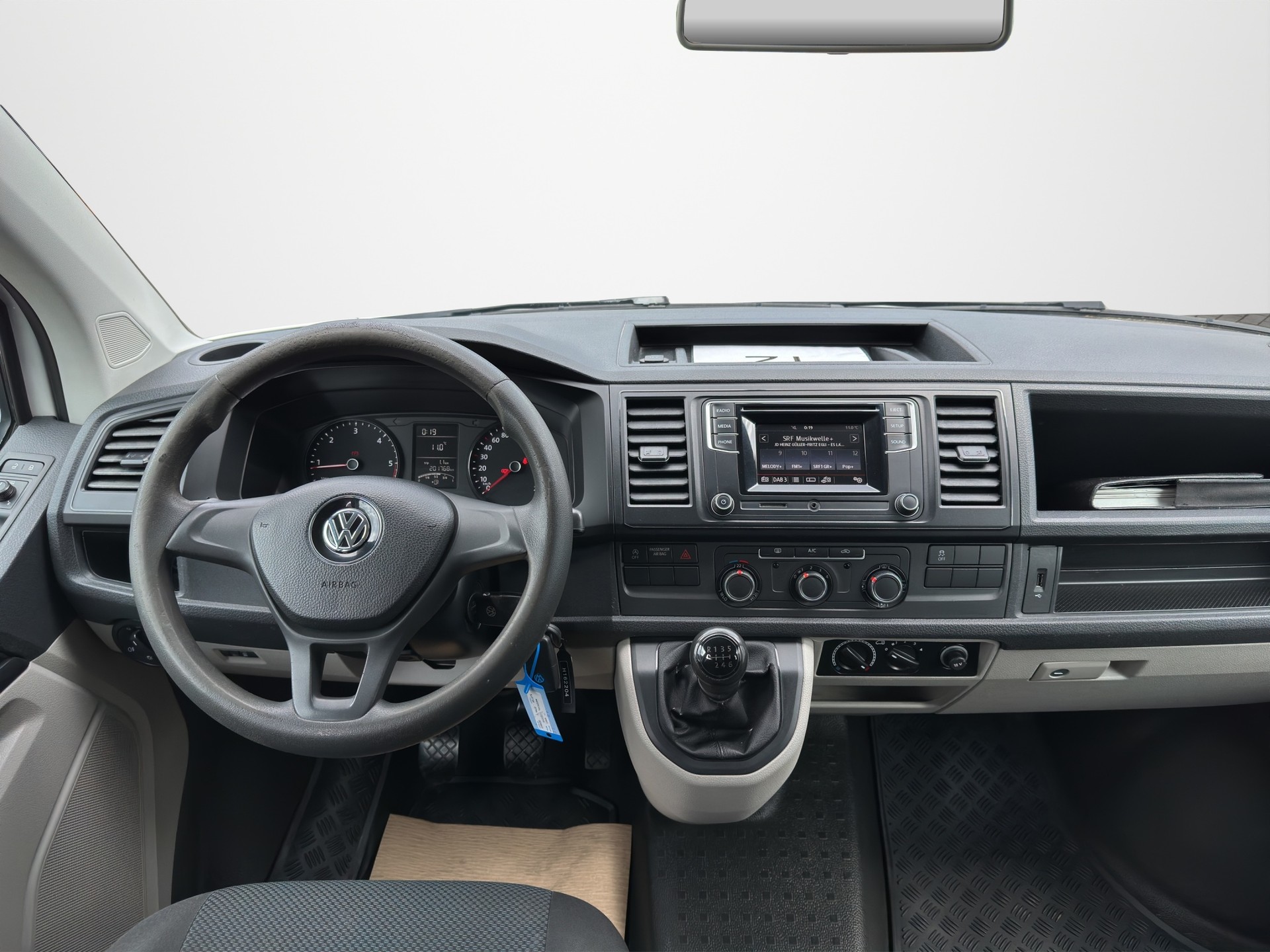 VW T6 2.0 TDI 4Motion-image-11