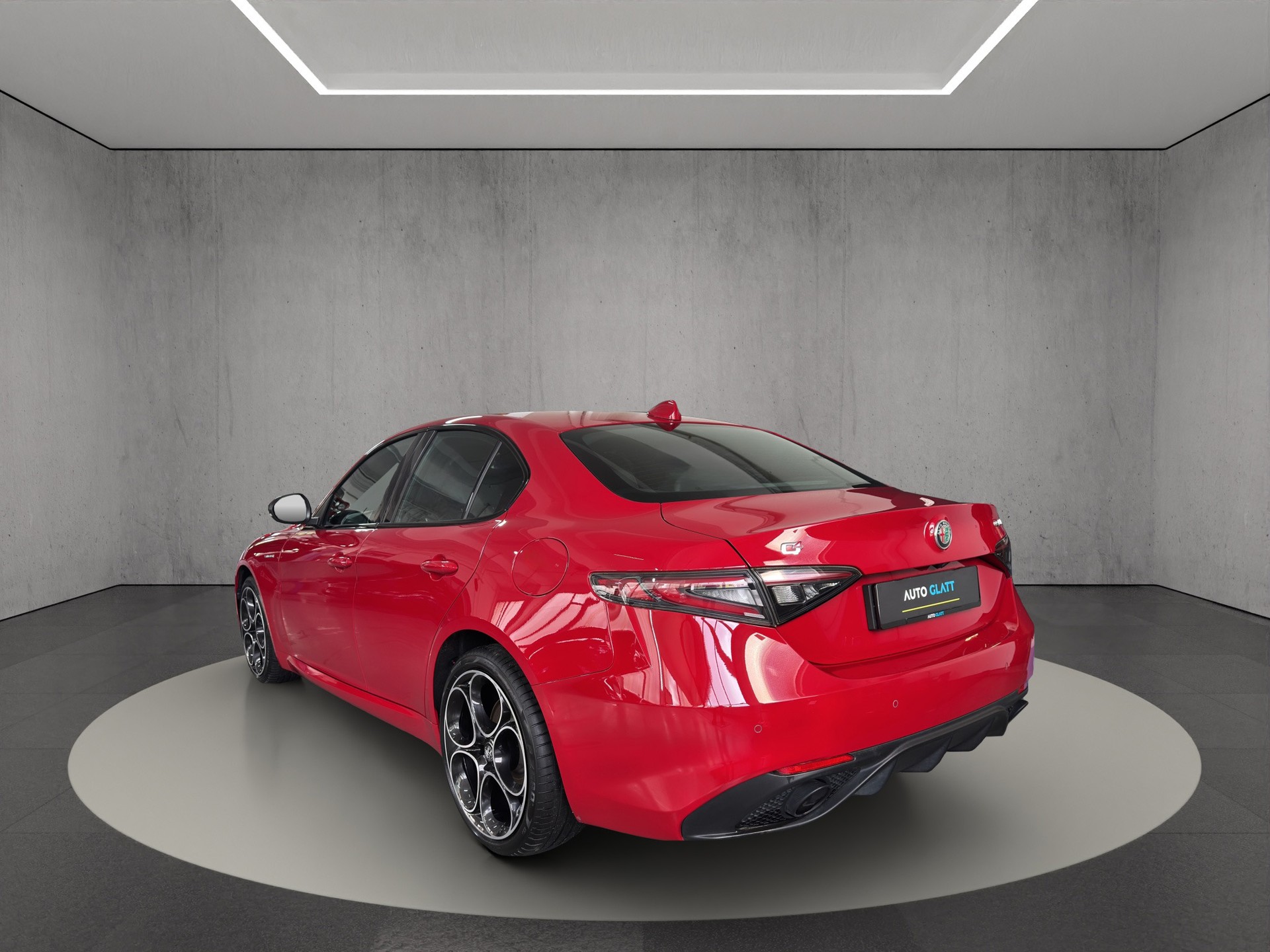 ALFA ROMEO Giulia 2.0 Veloce Q4 AT8 "Navi-Leder-RF.-Kamera"-image-4