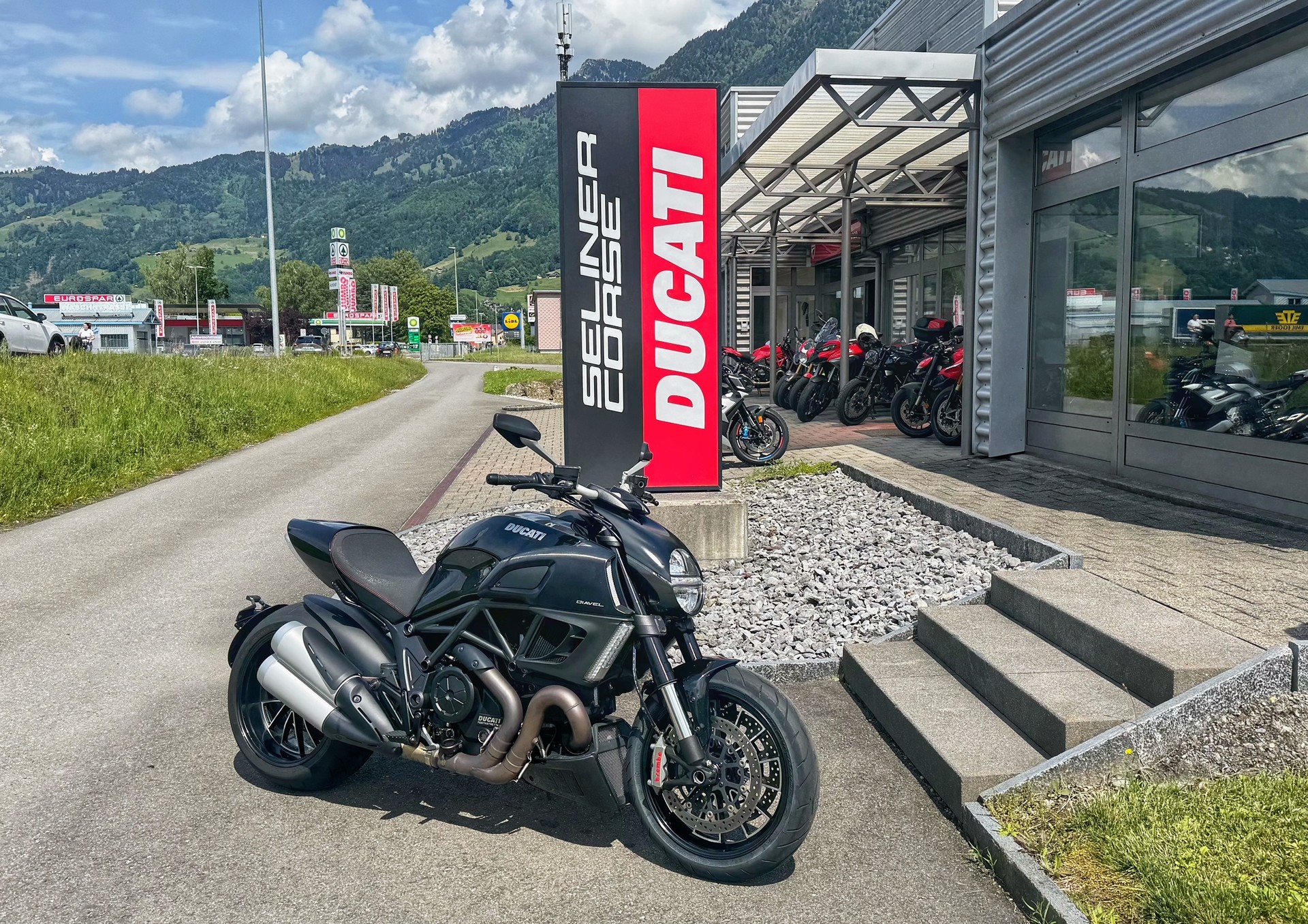 DUCATI Diavel 1200
