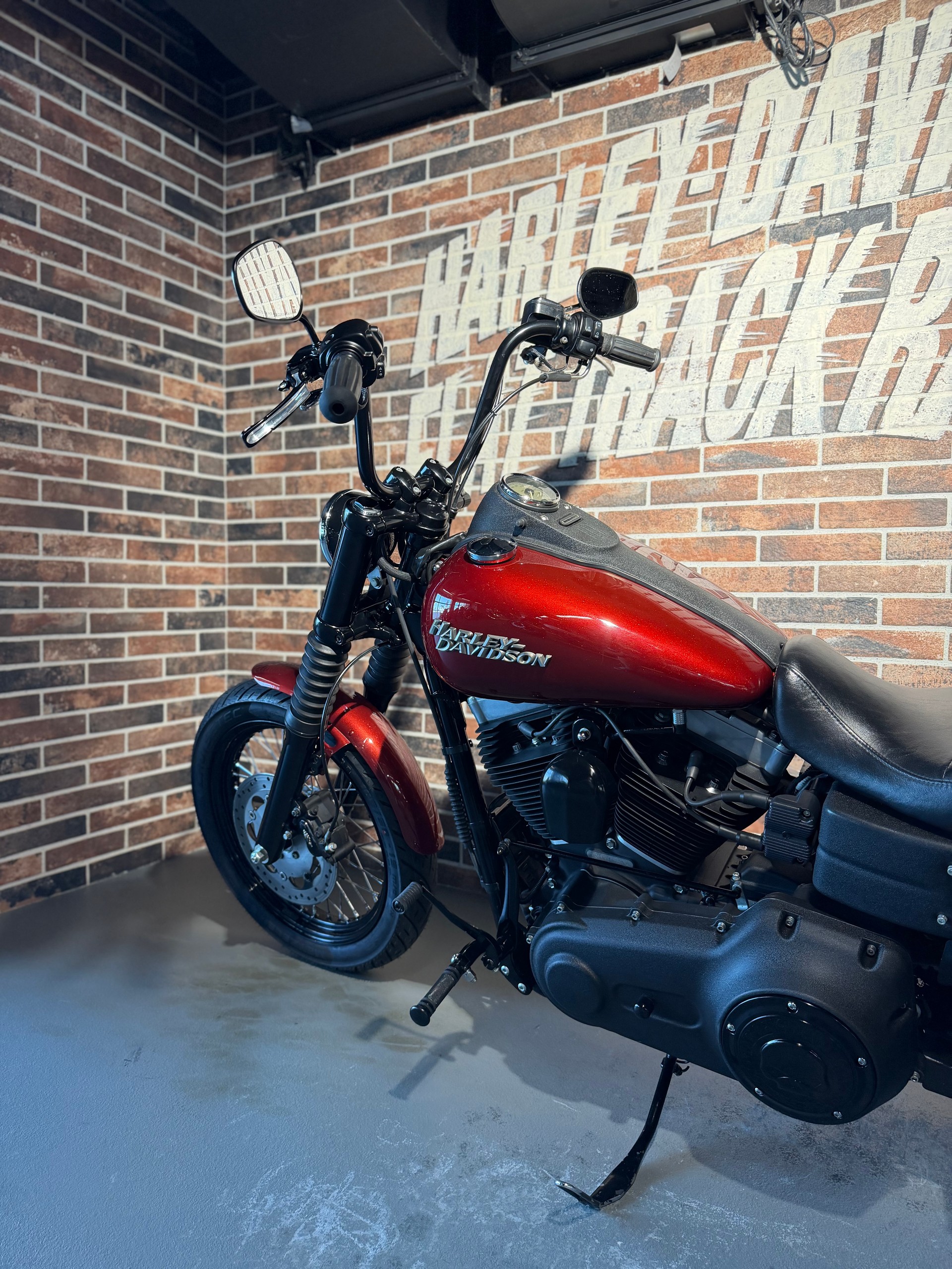 HARLEY-DAVIDSON FXDBI Dyna Street Bob-image-2
