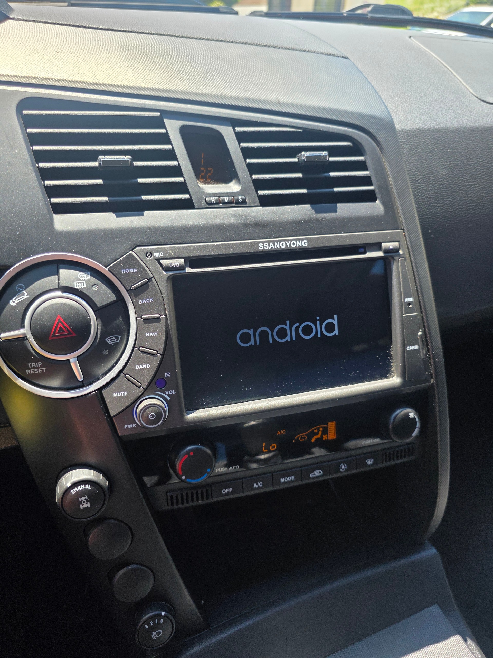 KGM-SsangYong Kyron 200 Xdi 4WD Comfort-image-8